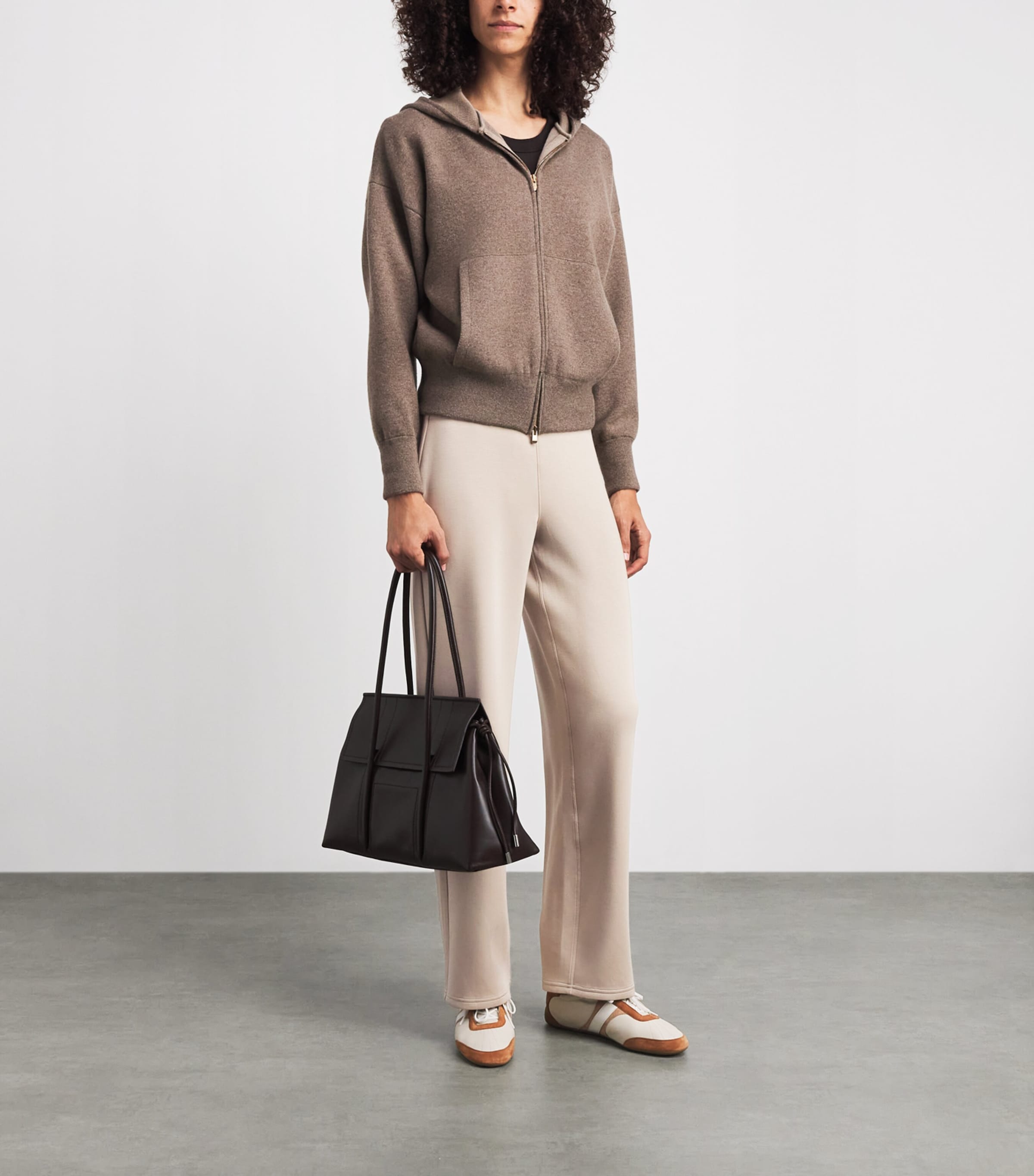 SPANX Womens Spanx AirEssentials Wide-Leg Sweatpants Dune Image 2