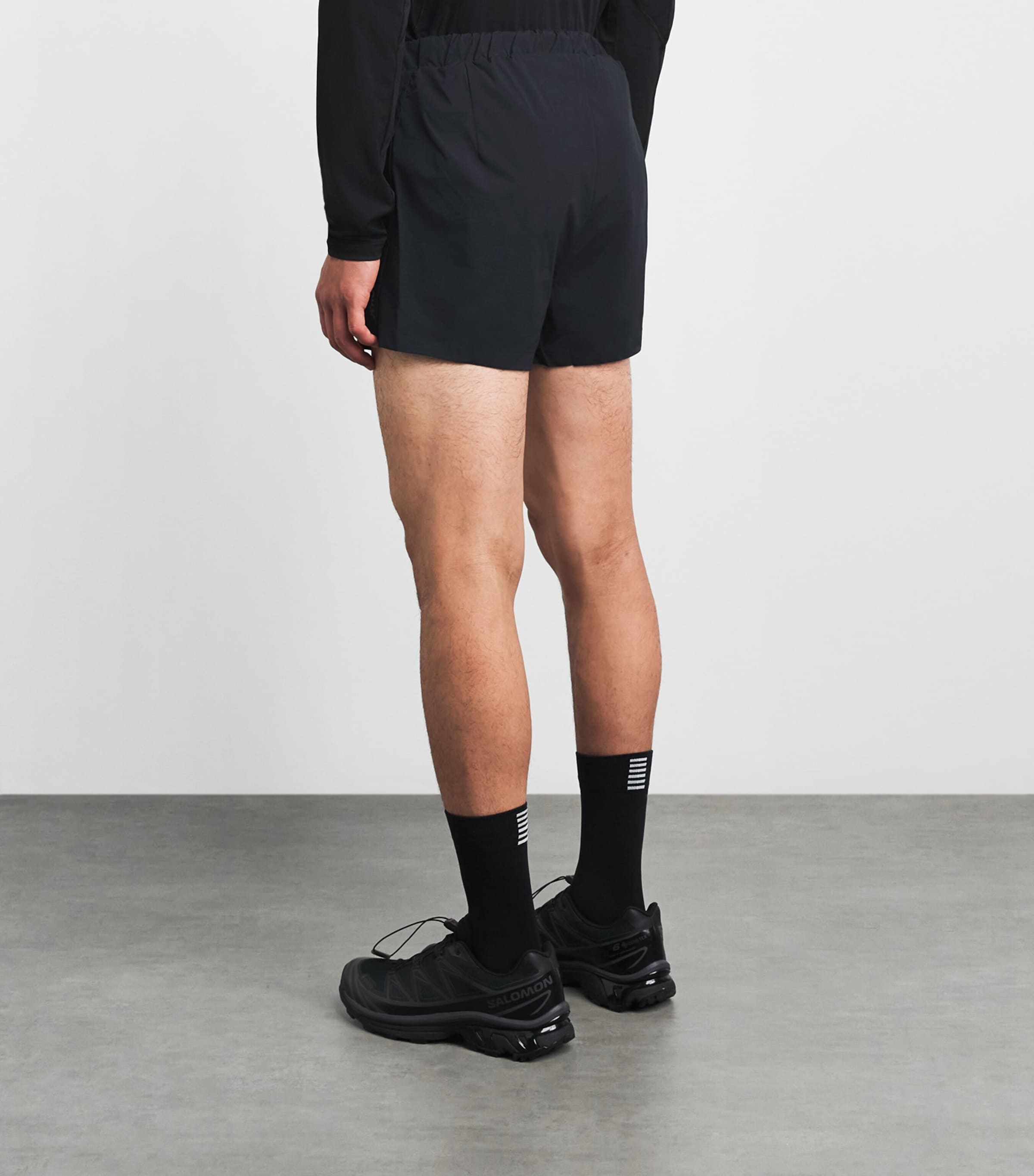 Houdini Mens Ripstop Pace Split Shorts True Black Image 5