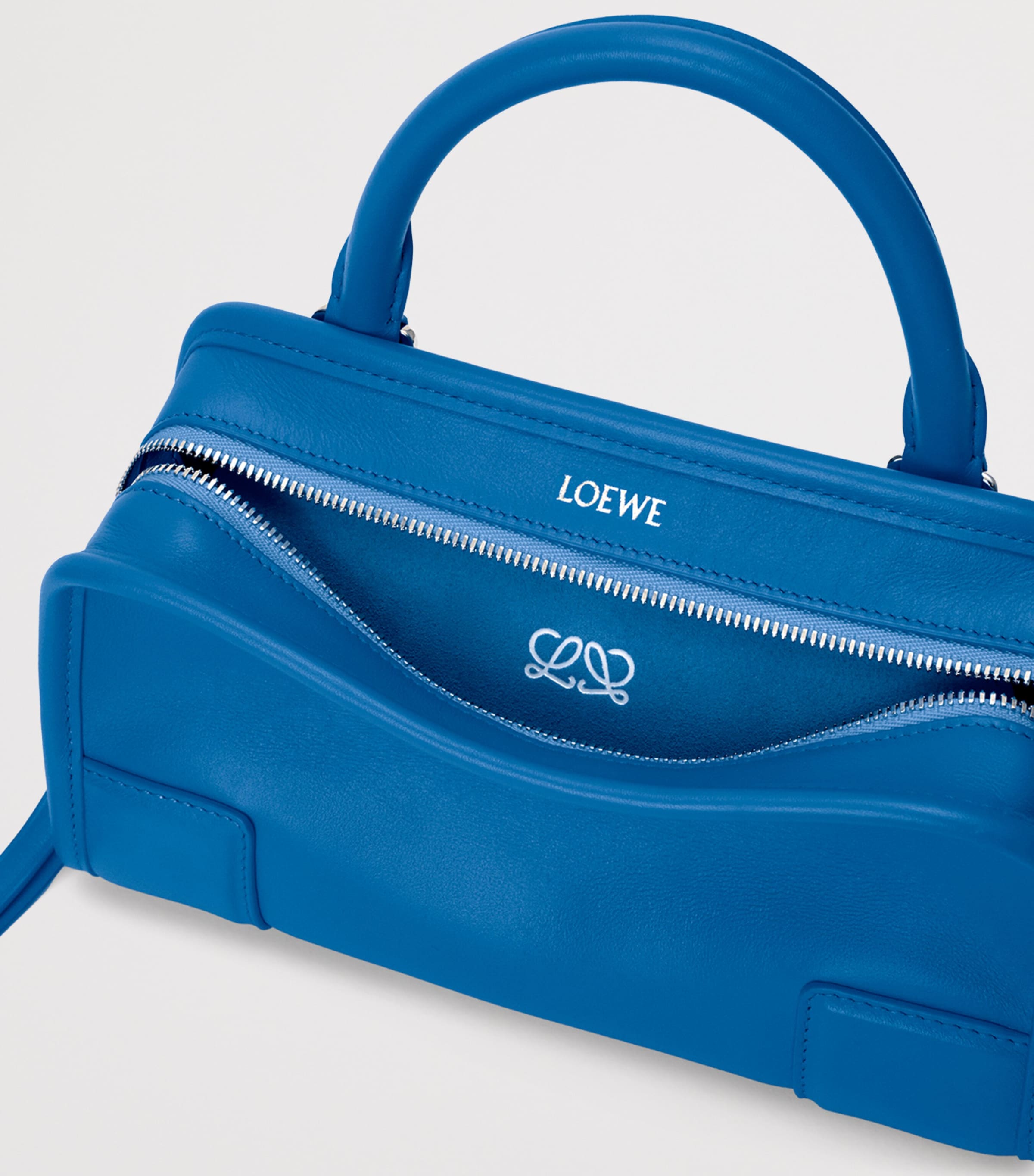 【最終値下げ中！】 LOEWE Sender Handbag Blue LOEWE Blue Mini Leather Amazona 180 Top-Handle Bag | Harrods US