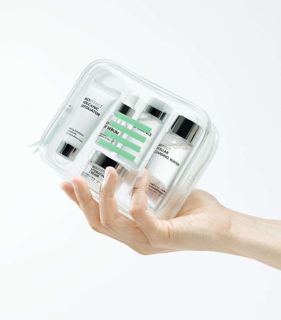 On-the-Go Essentials NO COLOUR Image 2