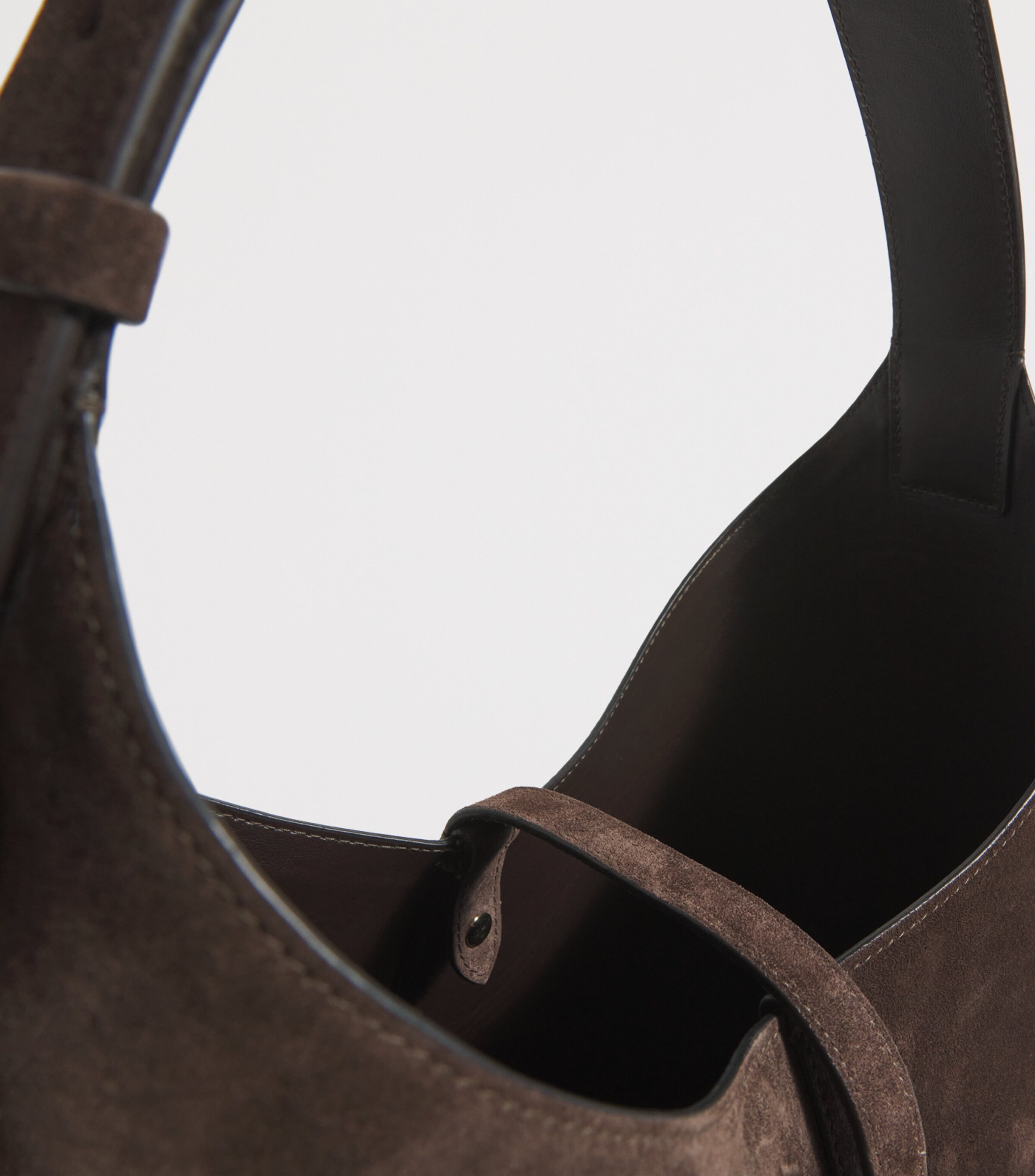 Strathberry Womens Maxi Suede Kite Shoulder Bag Dark Chocolate Image 4