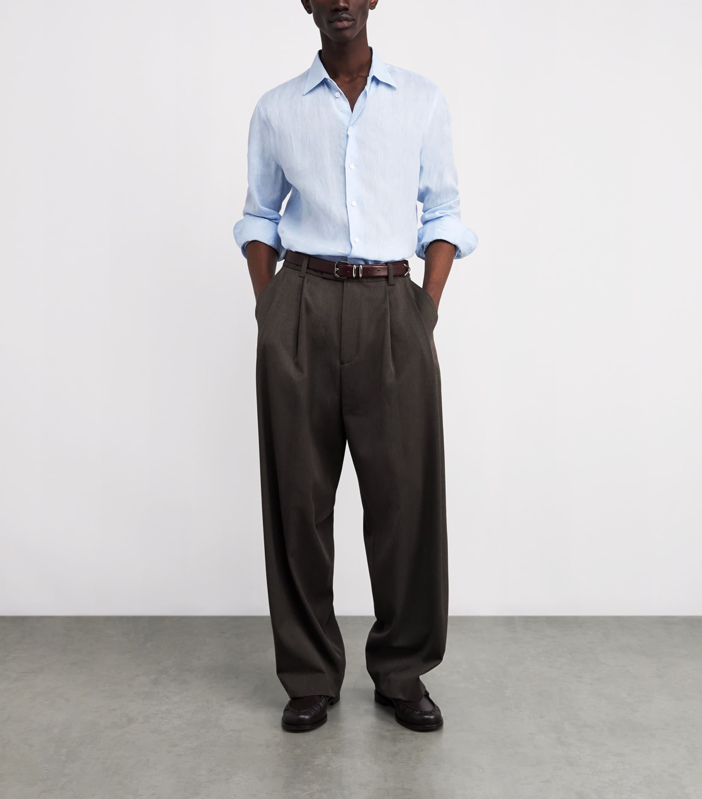 Linen Logo Shirt 700 Image 2