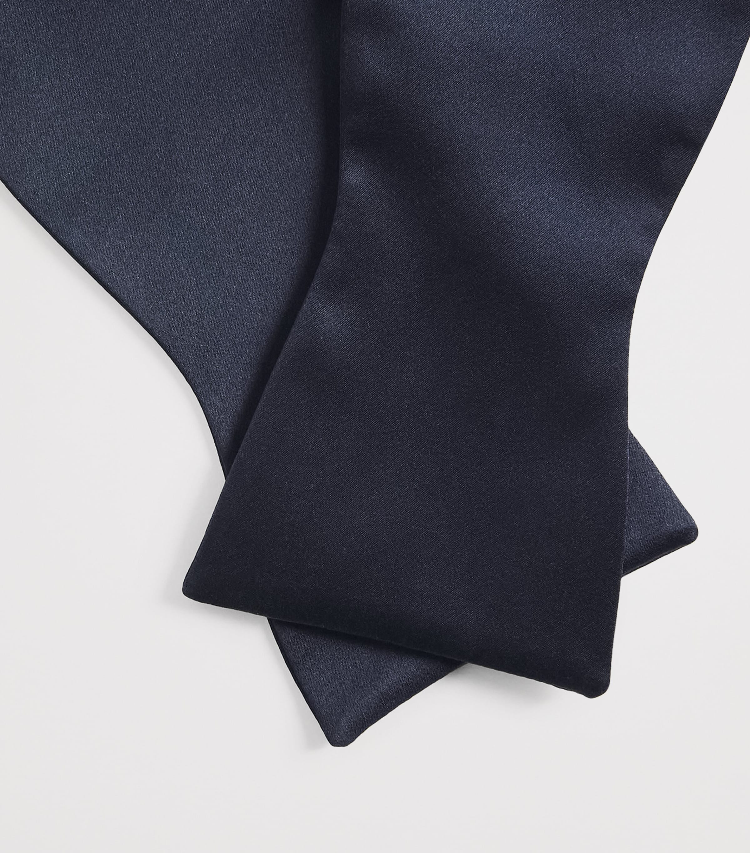 Silk Bow Tie 4000 Image 4