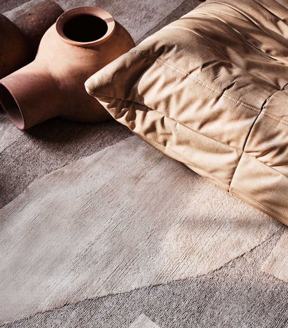 x Kelly Wearstler Spire Birch Rug (2.44m x 3.05m) NEUTRAL Image 4