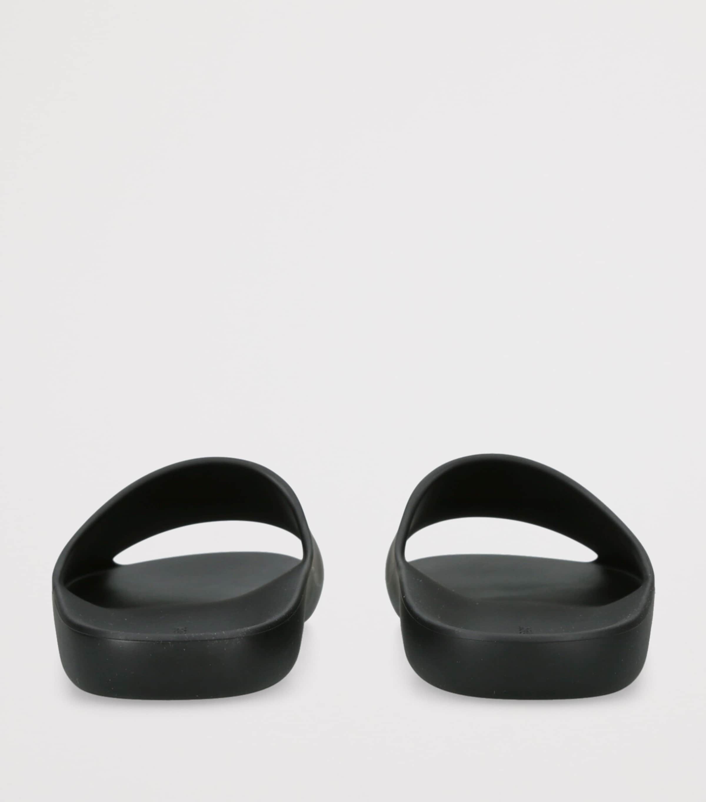Ama Rubber Slides BLACK Image 2