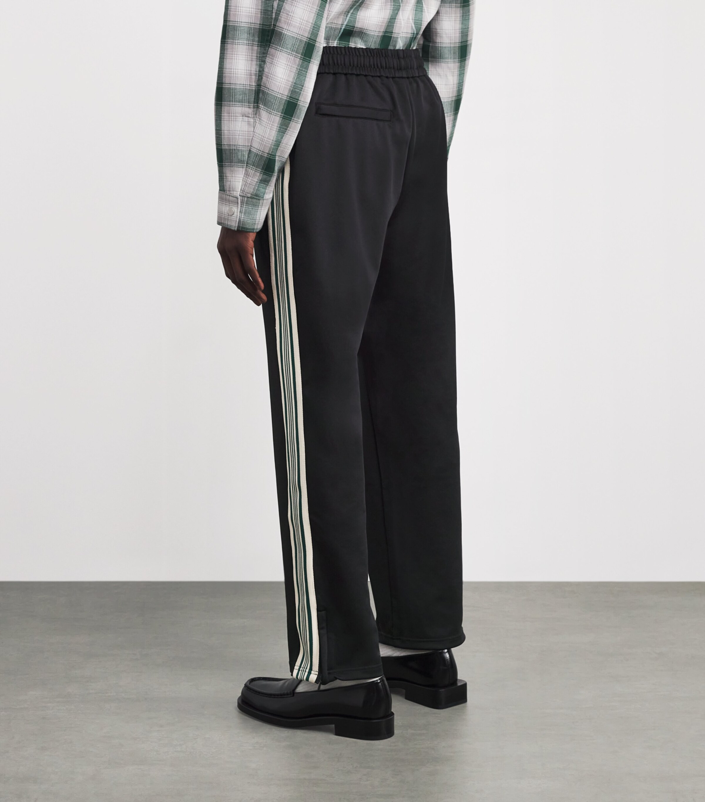 Stretch-Jersey Side-Stripe Sweatpants JET BLACK Image 4