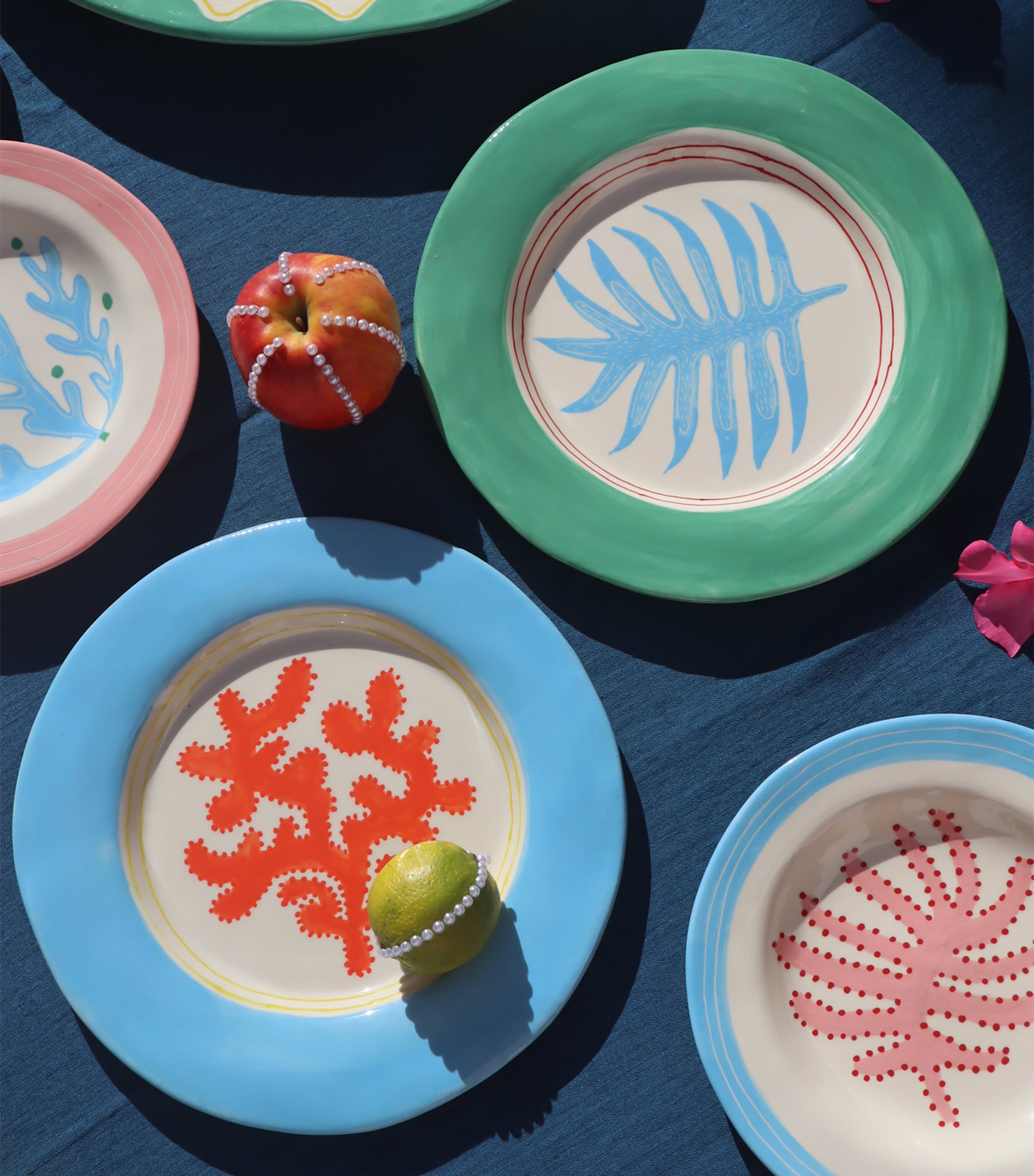 Seaweed Dinner Plate (26cm) GREEN AND TURQUOISE Image 3