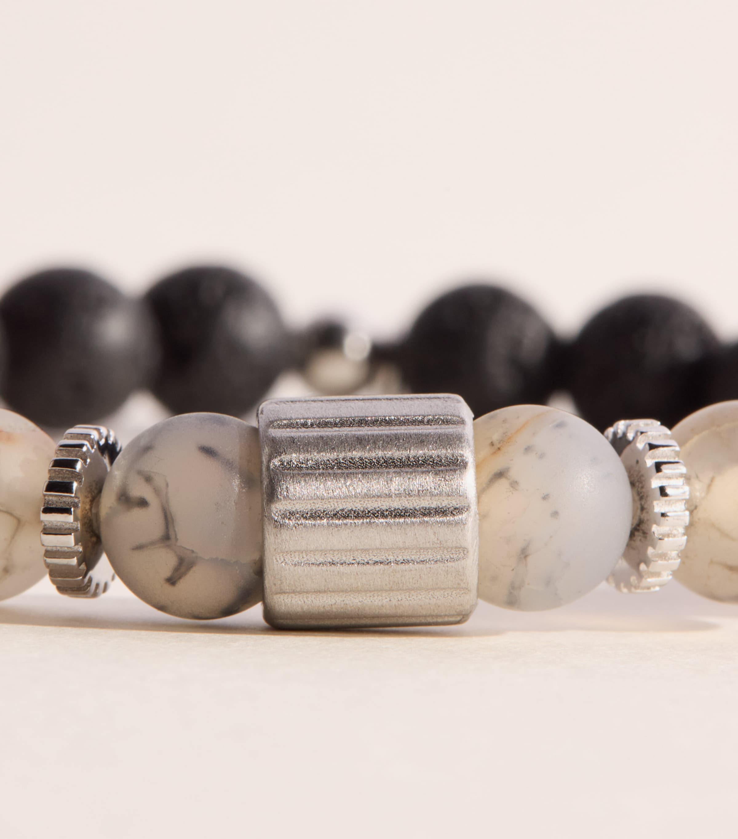 Tateossian Sterling Silver and Agate Beaded Bracelet Grey Image 4
