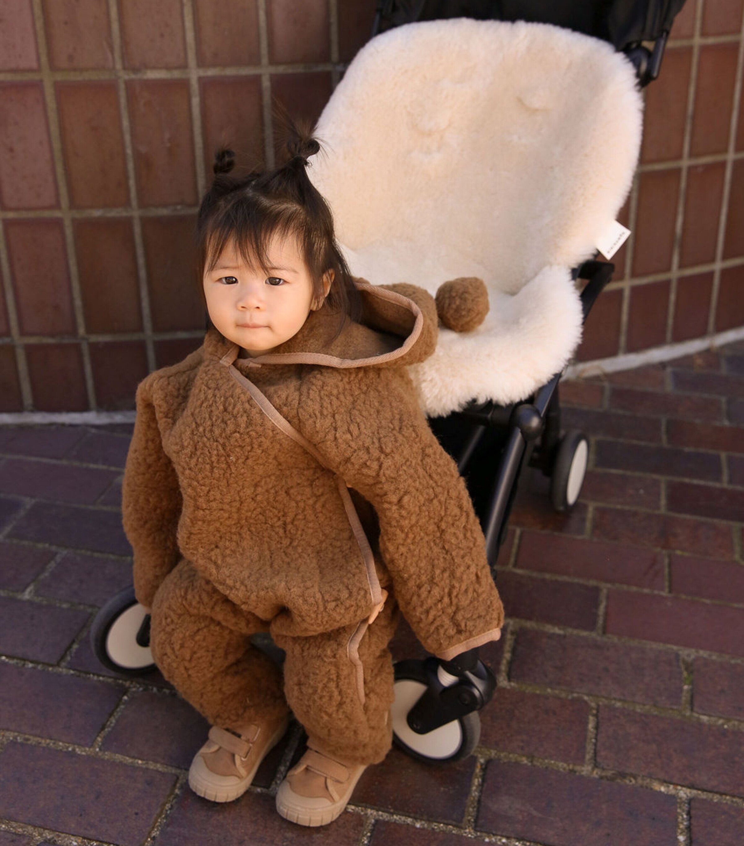 Binibamba Sheepskin Snuggler Milk Image 2