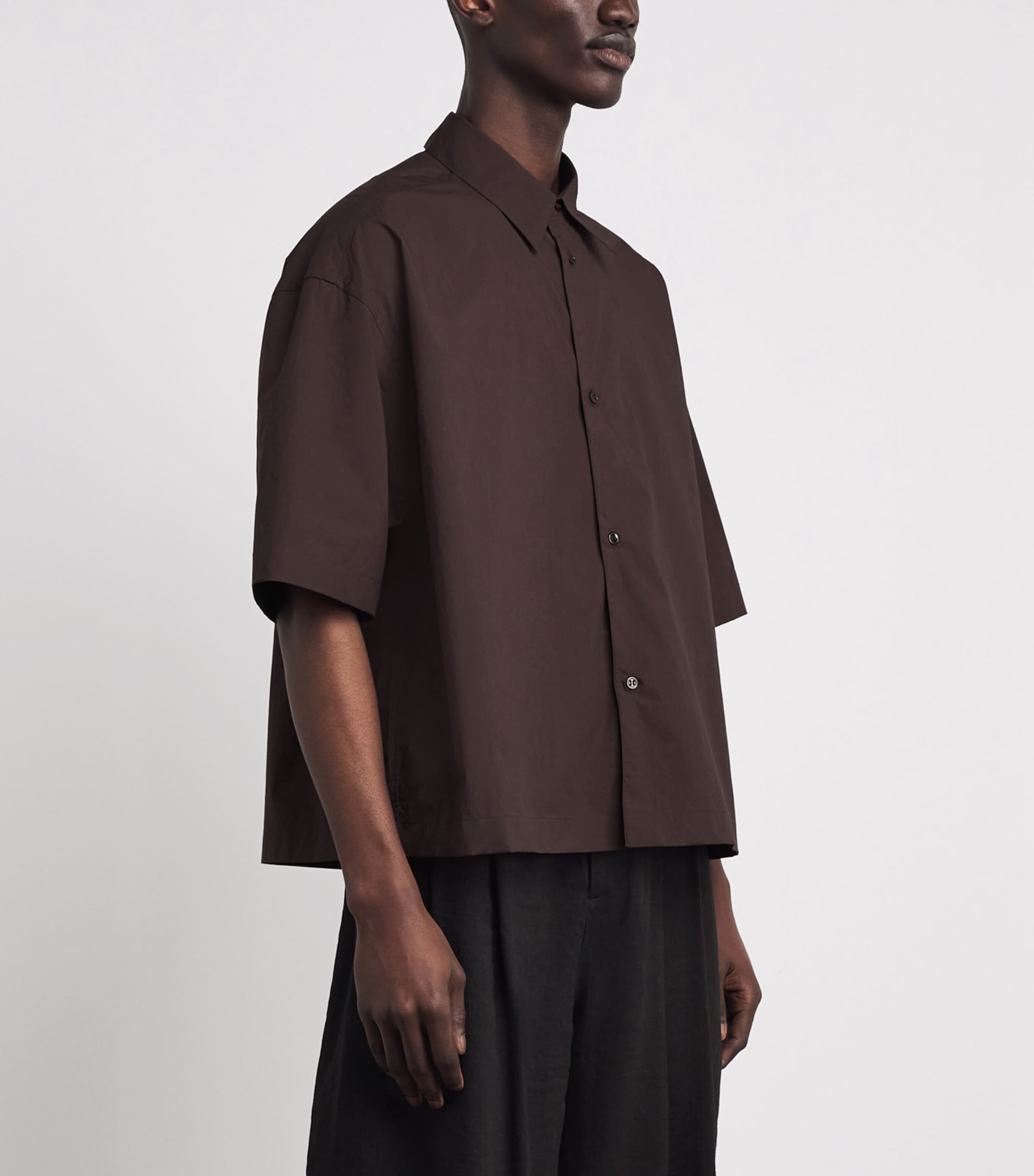 Studio Nicholson Mens Cotton Poplin Boxy-Fit Shirt Cocoa Image 4