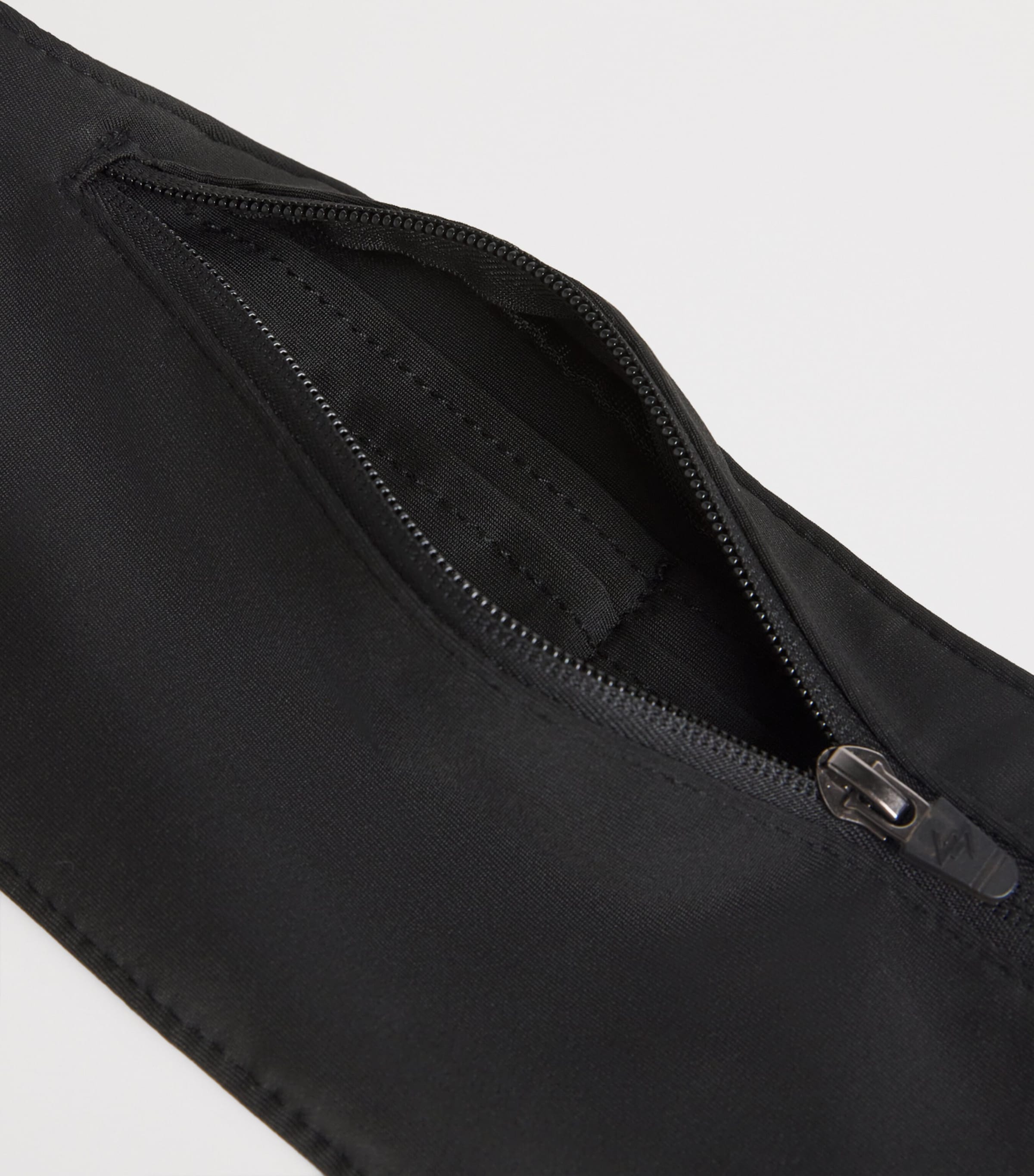 Minimal Running Belt Bag BLACK Image 4