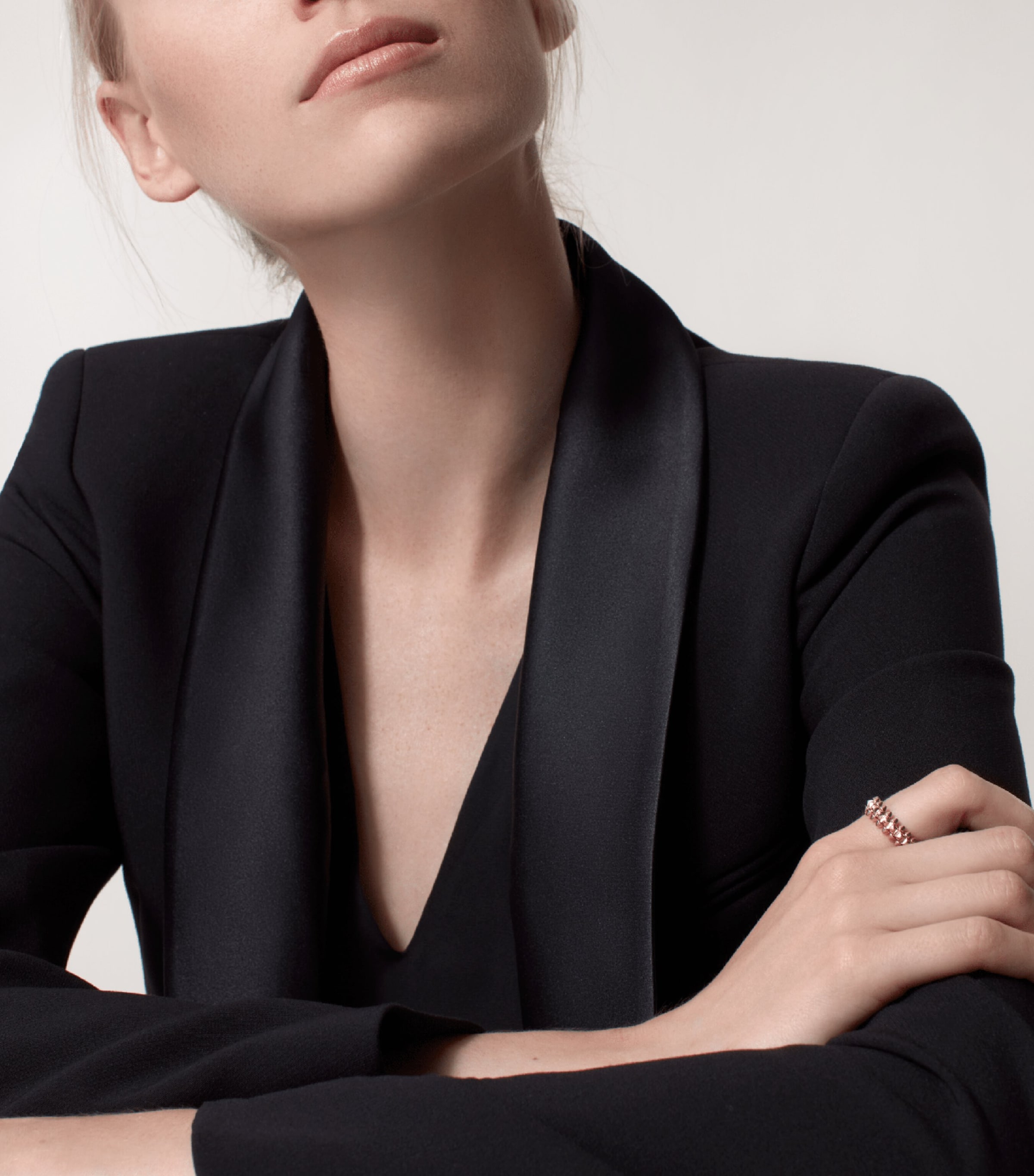 Small Clash de Cartier Ring ROSE GOLD Image 2