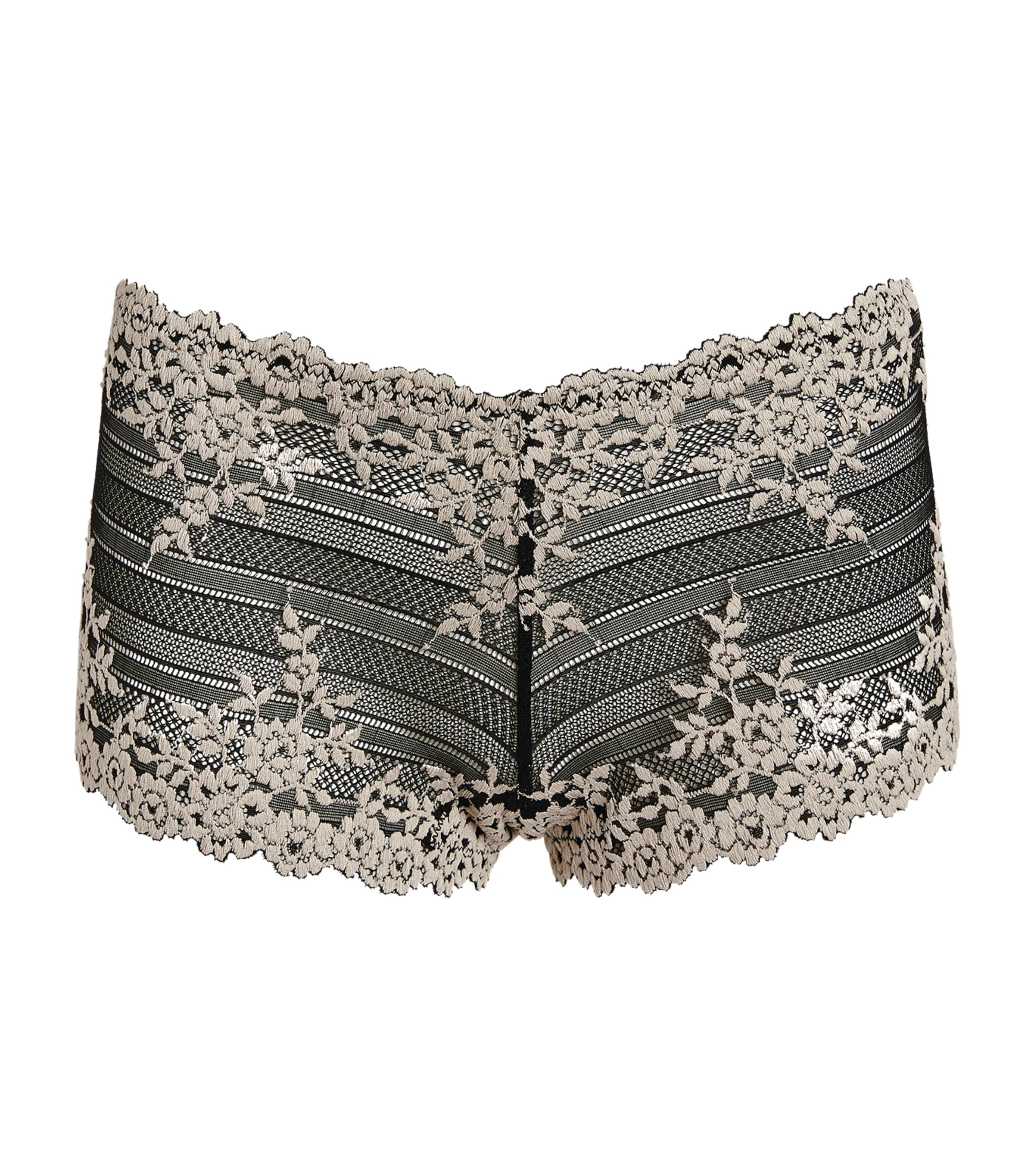 Wacoal Embrace Lace Boyshorts In Black