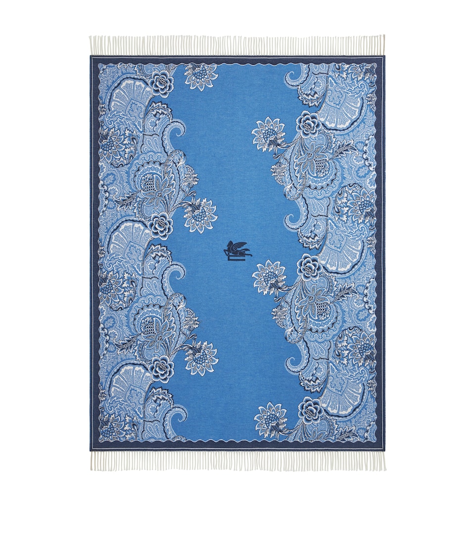 Wool Bloom Jacquard Throw (140cm x 180cm)