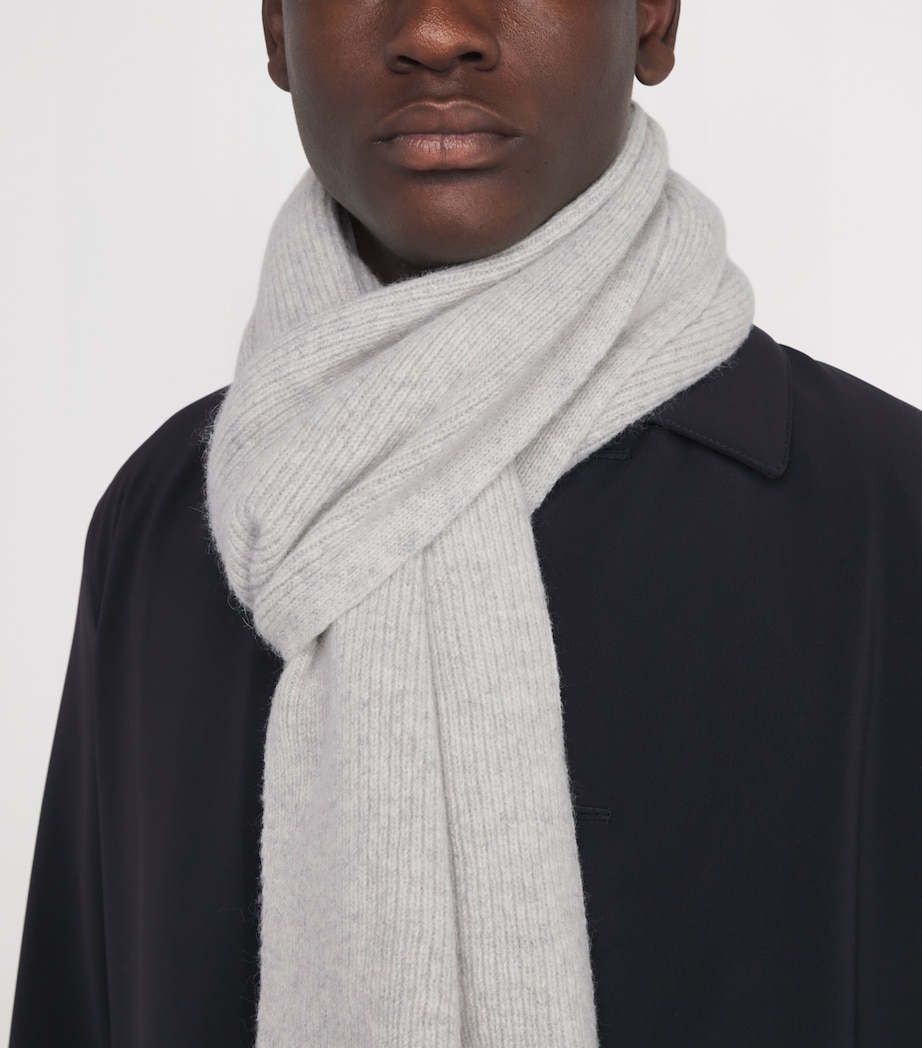 Lambswool Classic Scarf SILVER Image 3