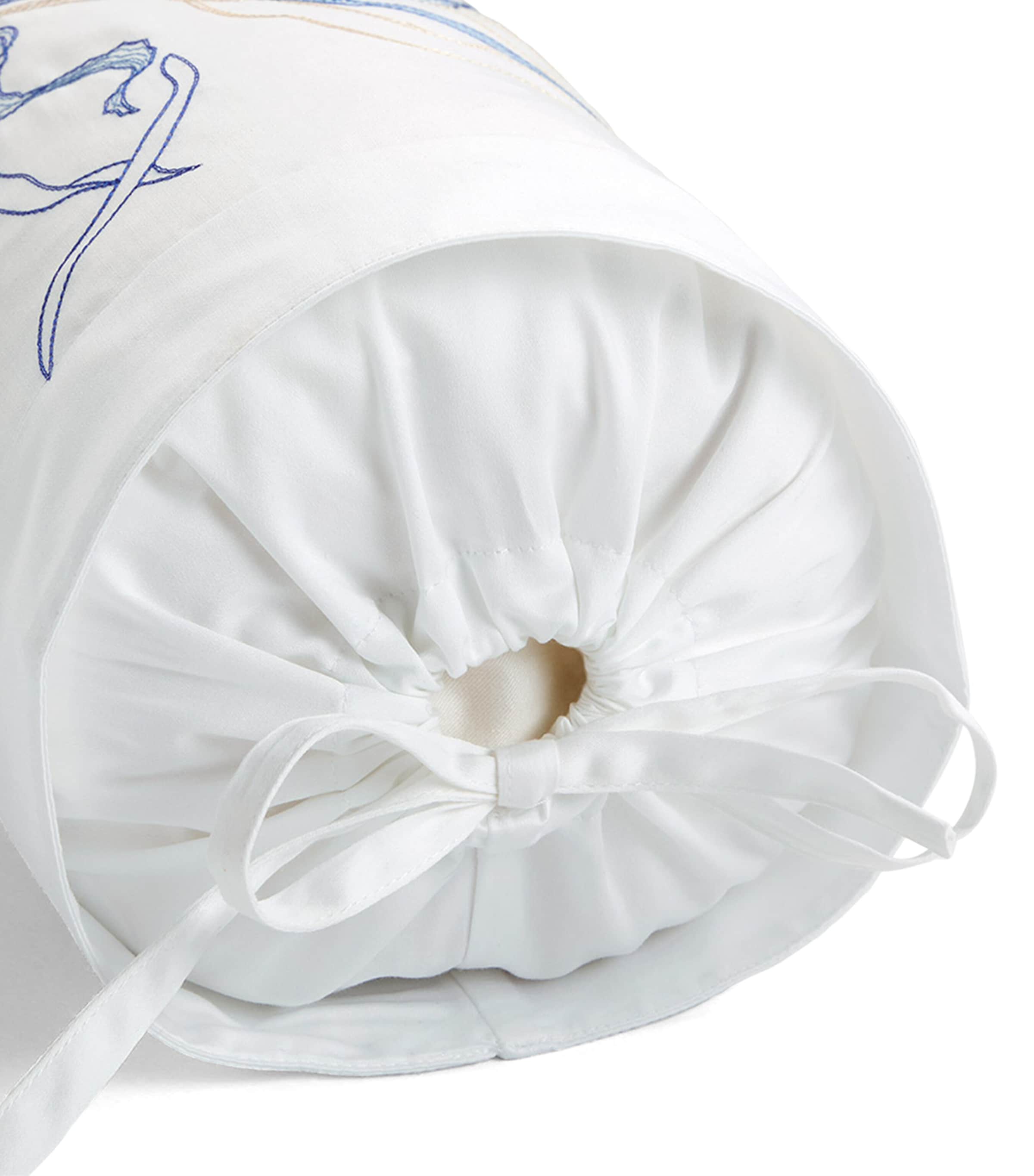 Yves Delorme Couture Nautilus Neck Roll (13cm x 35cm) Blc/blu Image 4