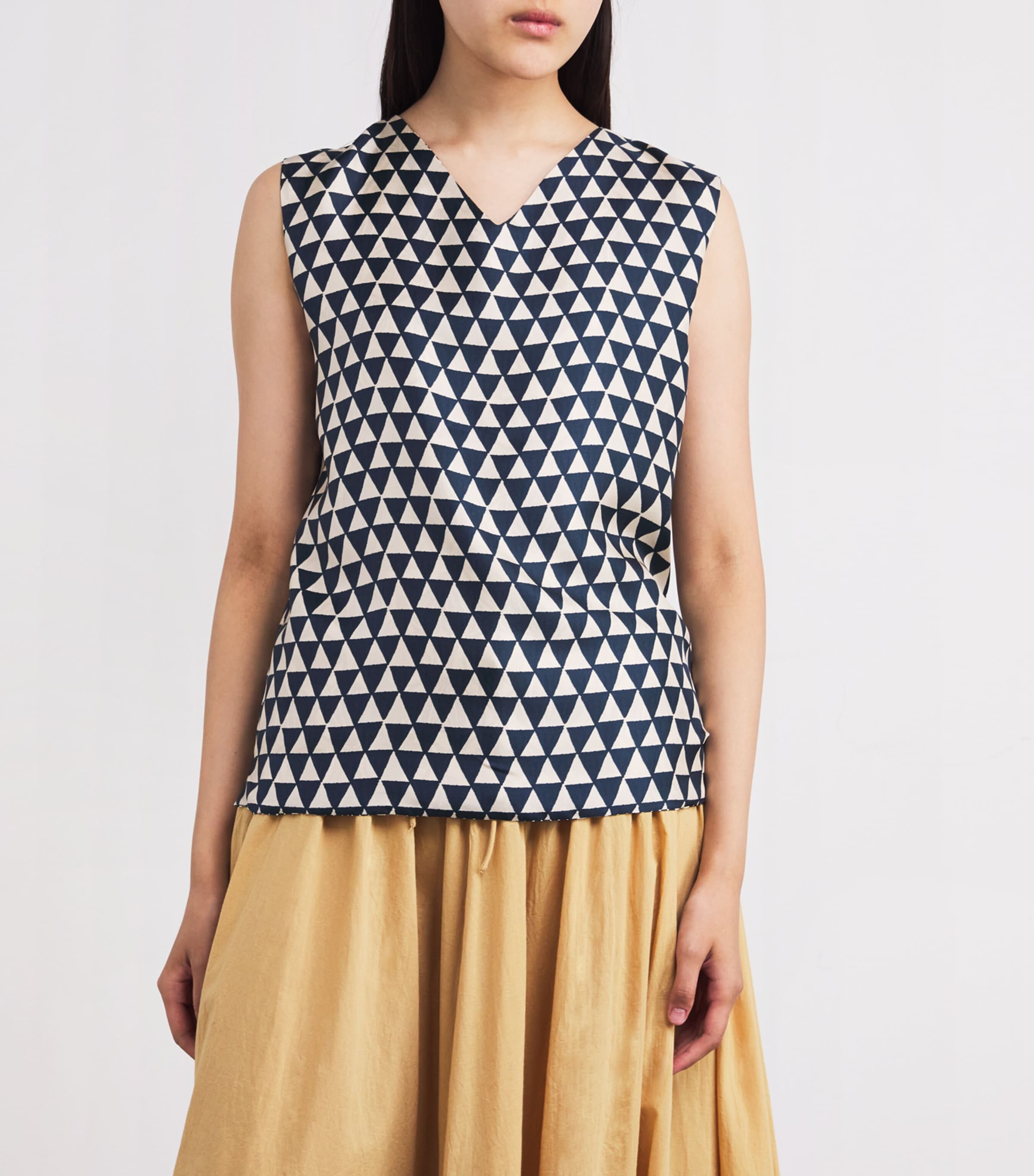 Silk Reversible V-Neck Top MUSTARD Image 6