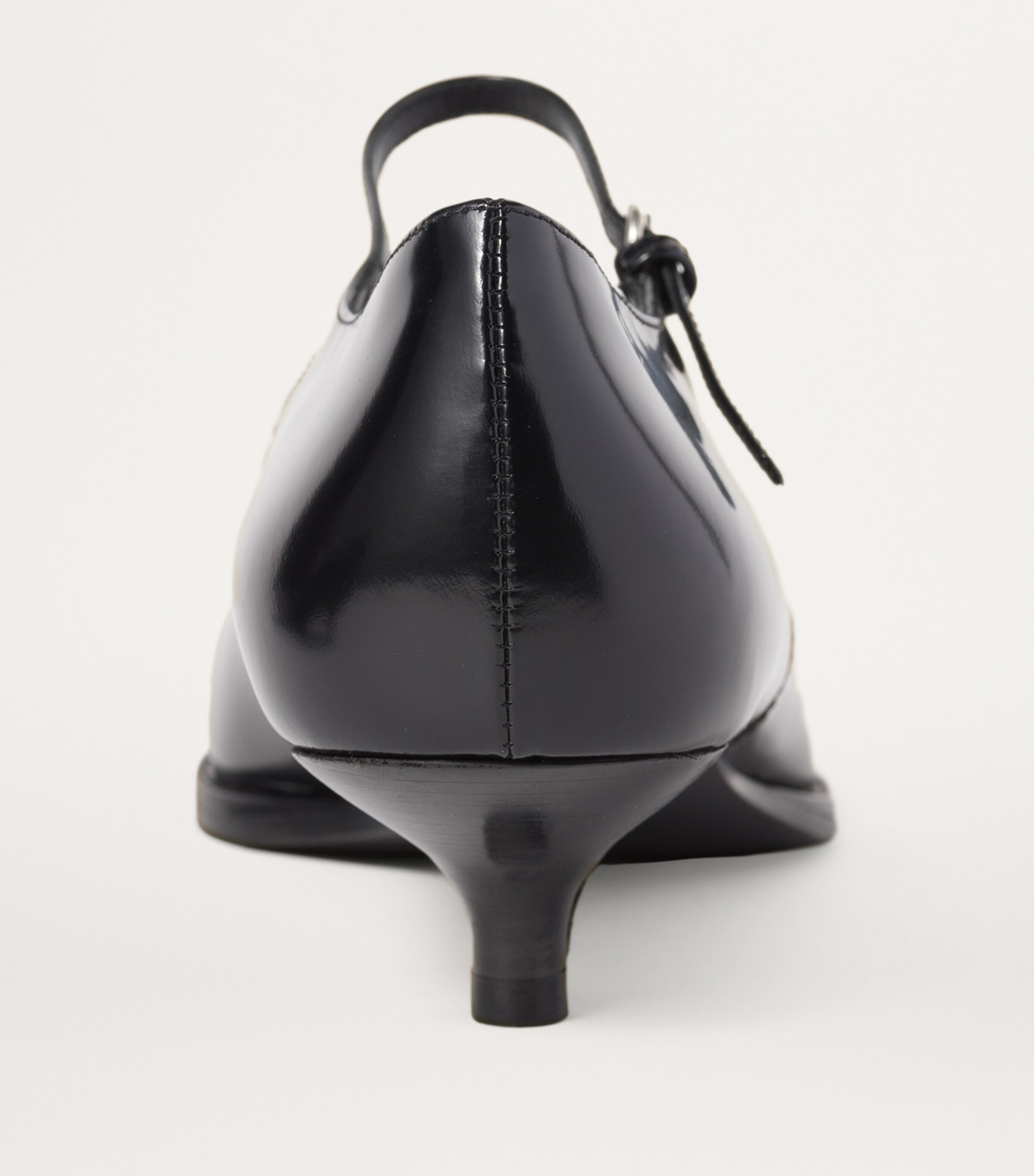 靴 S/S2000 Miu Miu Strap Leather Heels 37 Miu Miu Women's' Leather Brogue Slingback T-Strap Pumps in Black