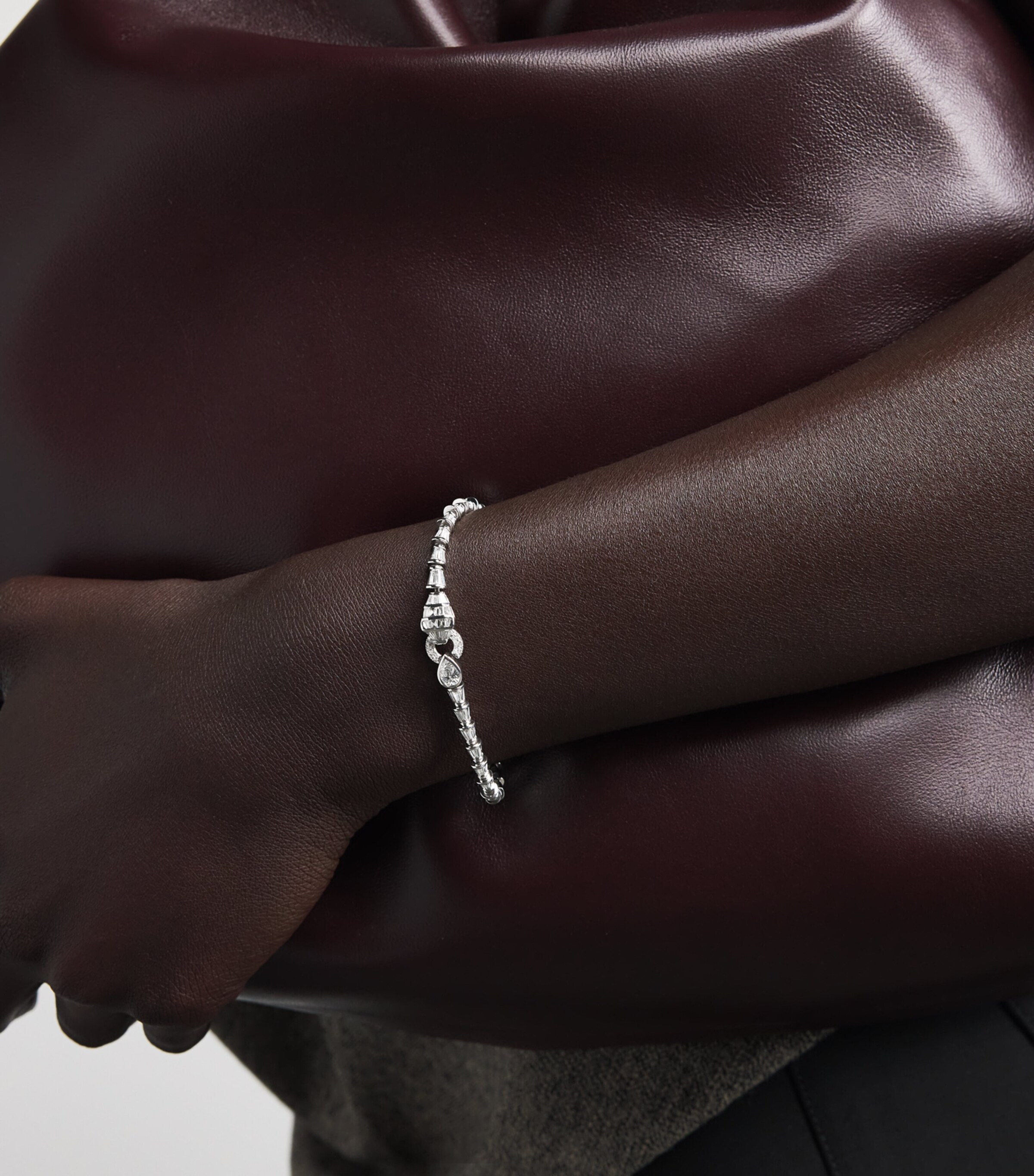 SHAY White Gold, Diamond and Garnet Serpentine Bracelet White Gold Image 4