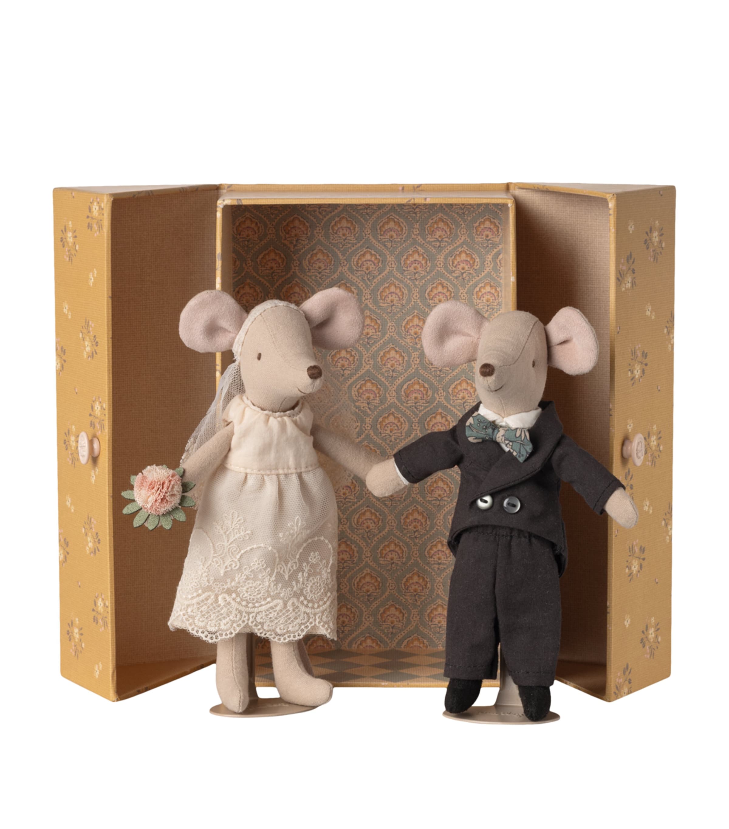 Maileg Mum and Dad Mice Wedding Box Set (16cm) Image 1