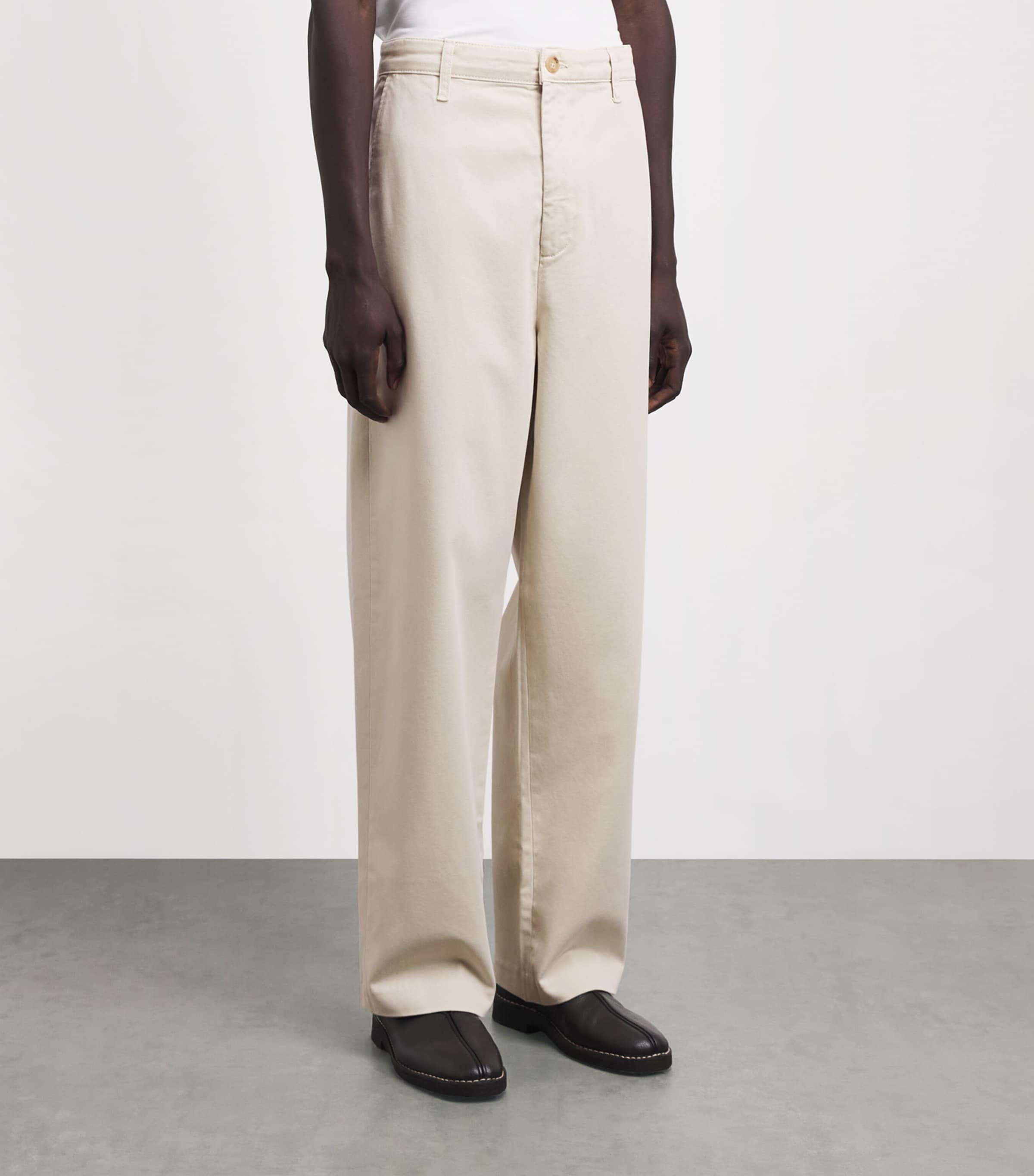 FRAME Mens Baggy Chinos Aunt Au Natural Image 4
