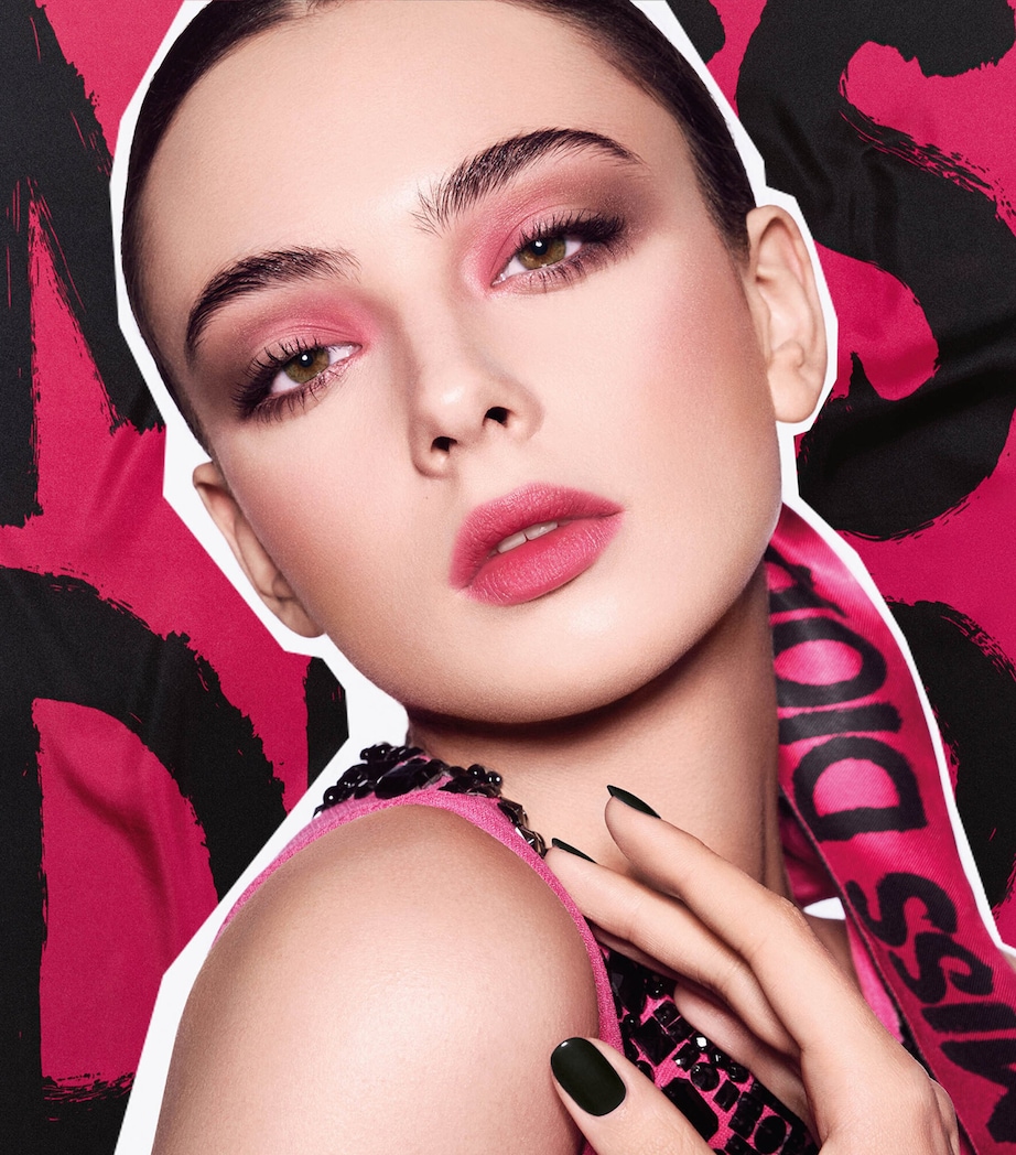 Dior Forever Cushion Case Couture Compact BOLD BLACK Image 2