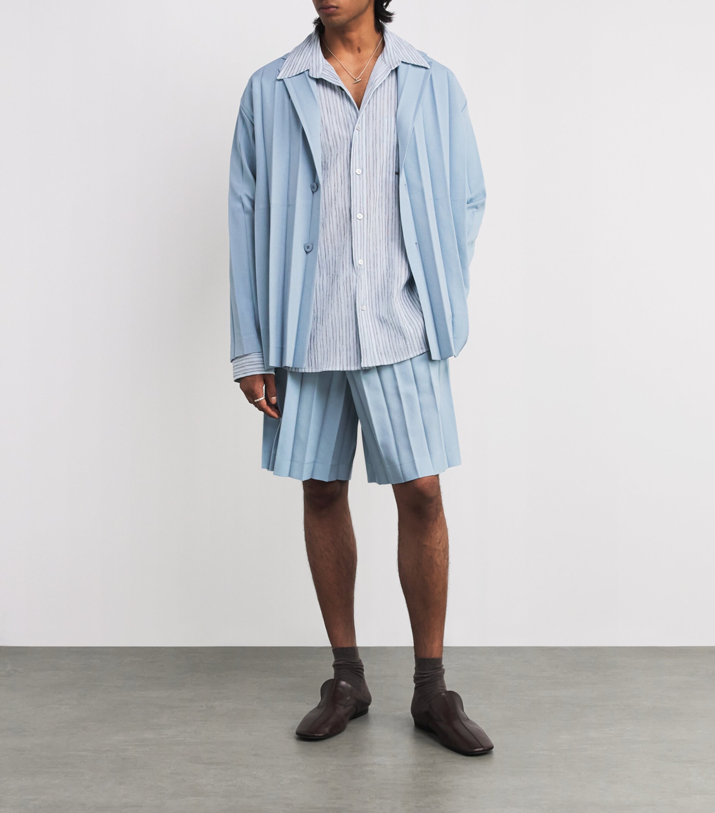Homme Plissé Issey Miyake Mens Pleated Edge Ensemble Shorts Blue Image 2