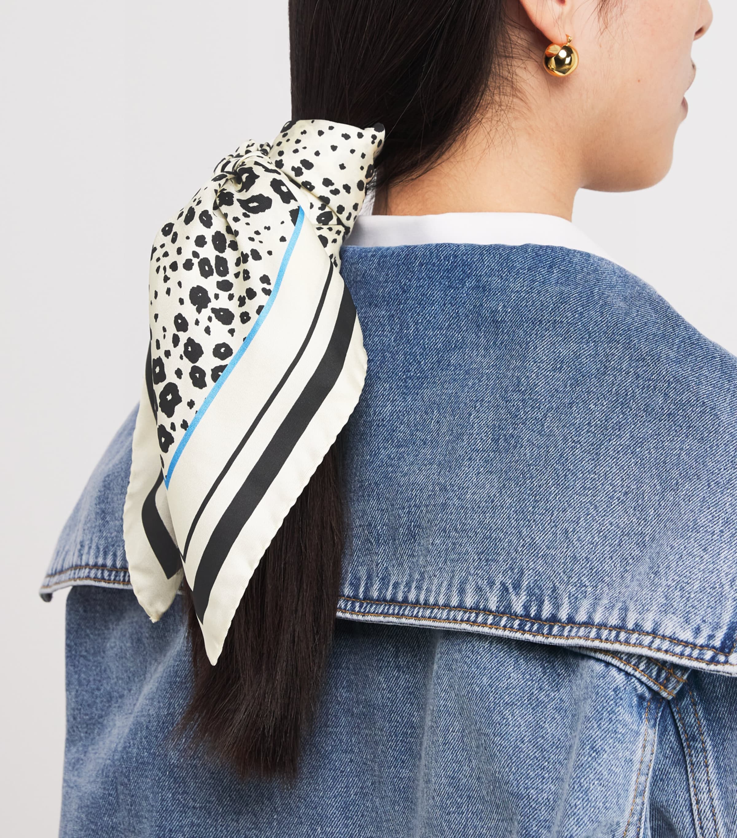 Silk Printed Square Scarf DUAL-COLOR Image 3