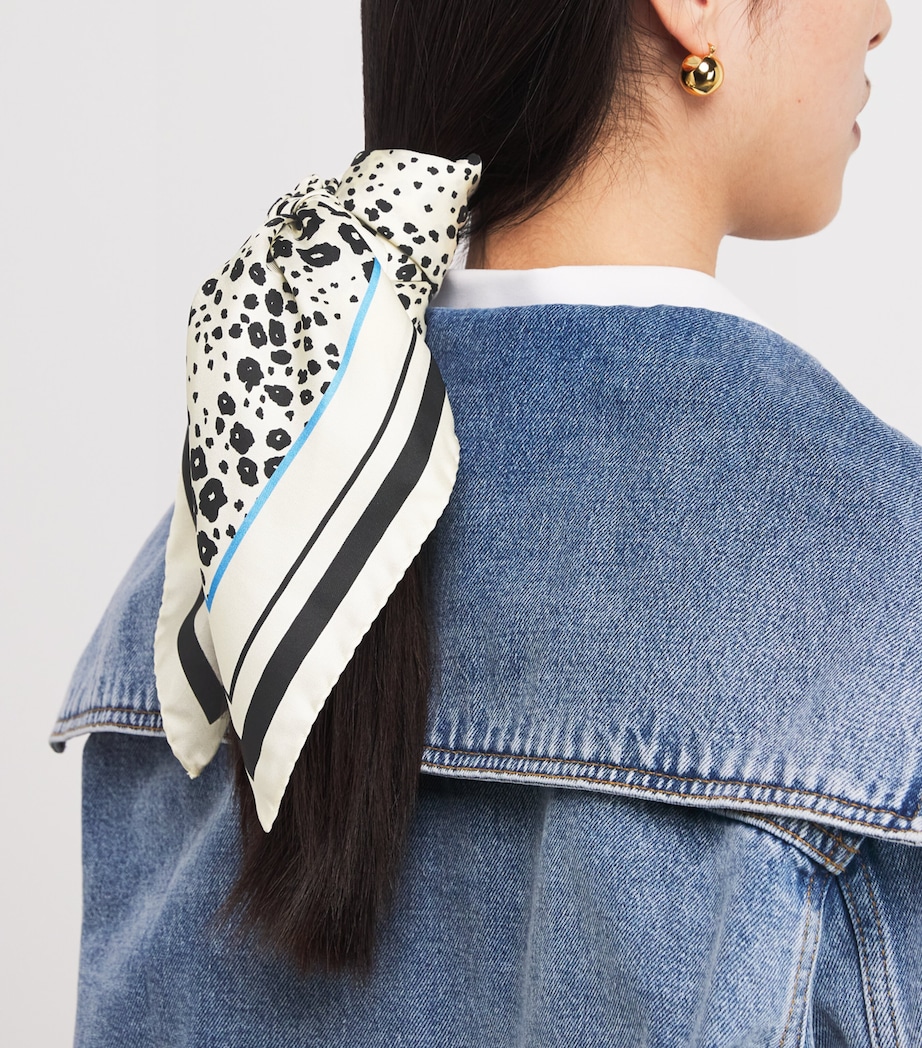 Silk Printed Square Scarf DUAL-COLOR Image 3