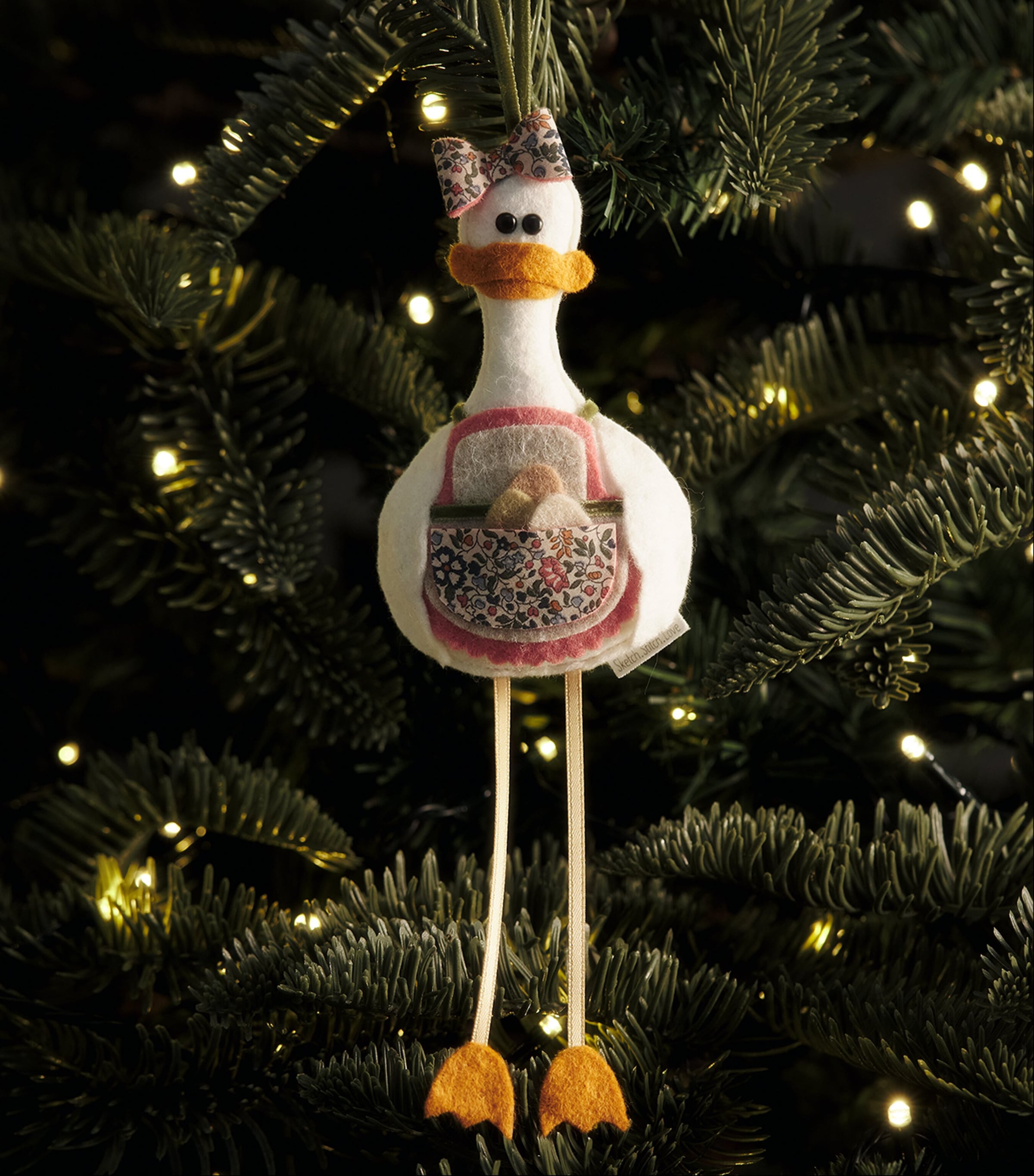 SKETCH.STITCH.LOVE Felt Duck Tree Decoration Cream/multi Image 3