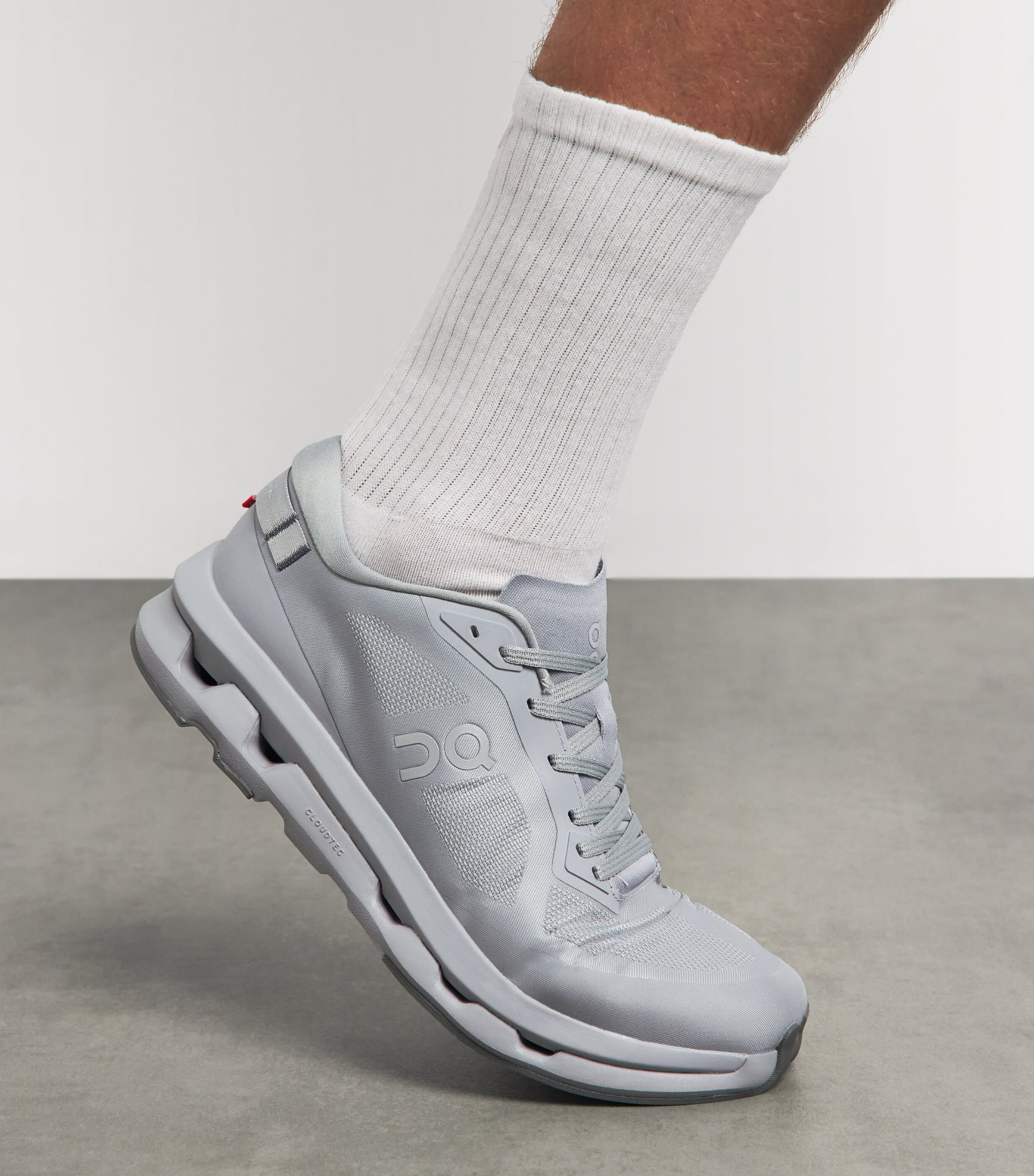 On Mens Cloudzone Trainers Alloy I Rock Image 2