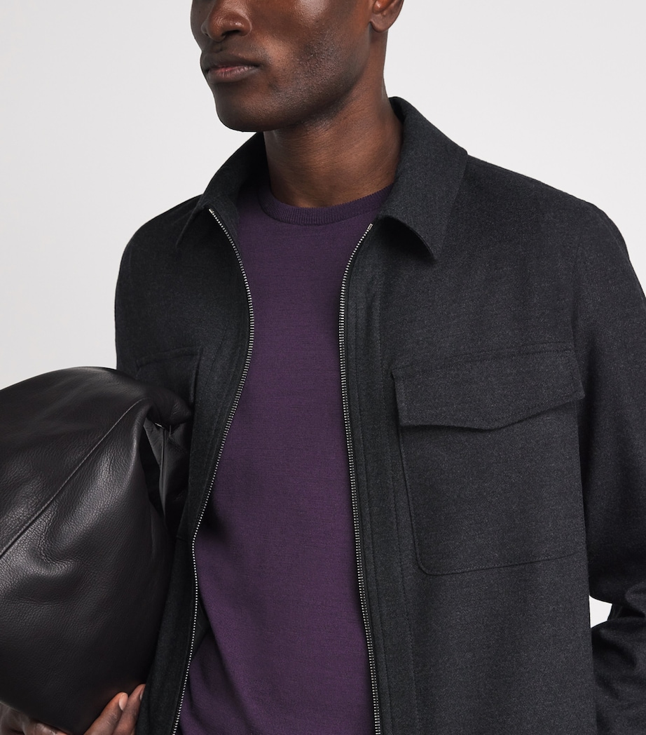 John Smedley Mens Extra Fine Merino Wool Lundy Sweater Velvet Plums Image 3