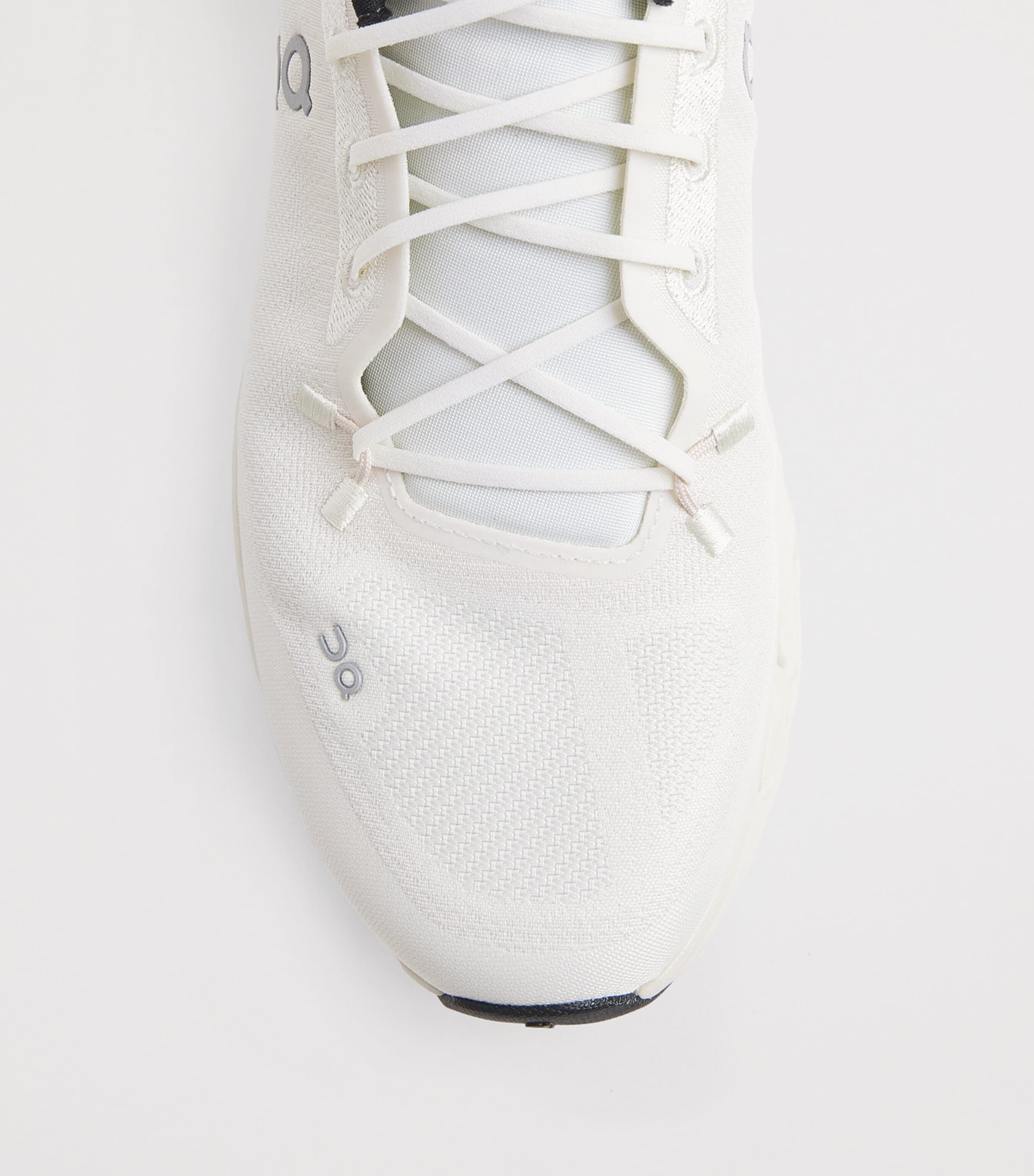 On Mens Cloudtilt Trainers Pearl | Ice Image 4