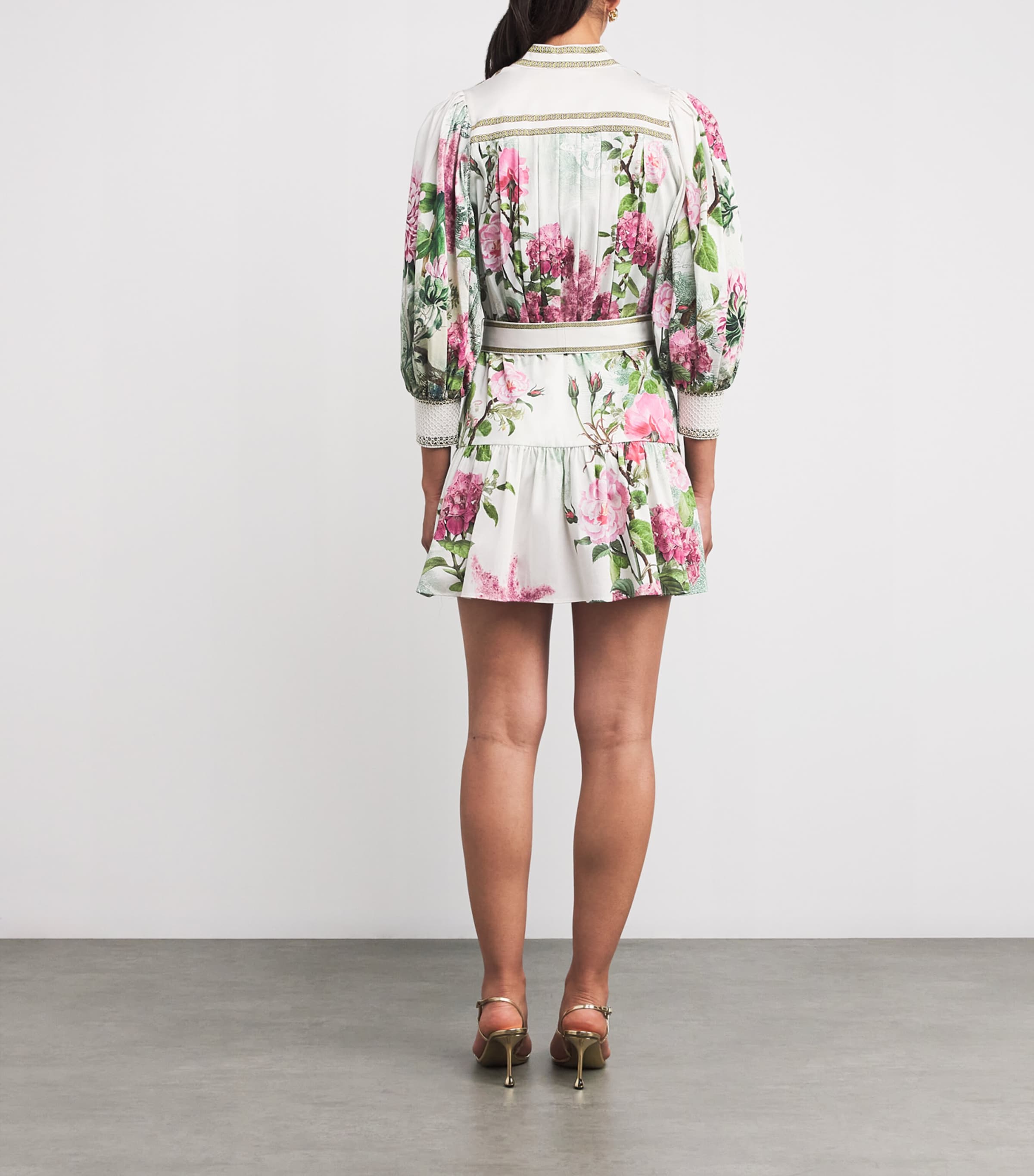 【Alice+Olivia】CORA 花柄 タイウエスト ミニ丈 シャツドレス Alice + Olivia Cora Voluminous Tiered Mini Shirtdress