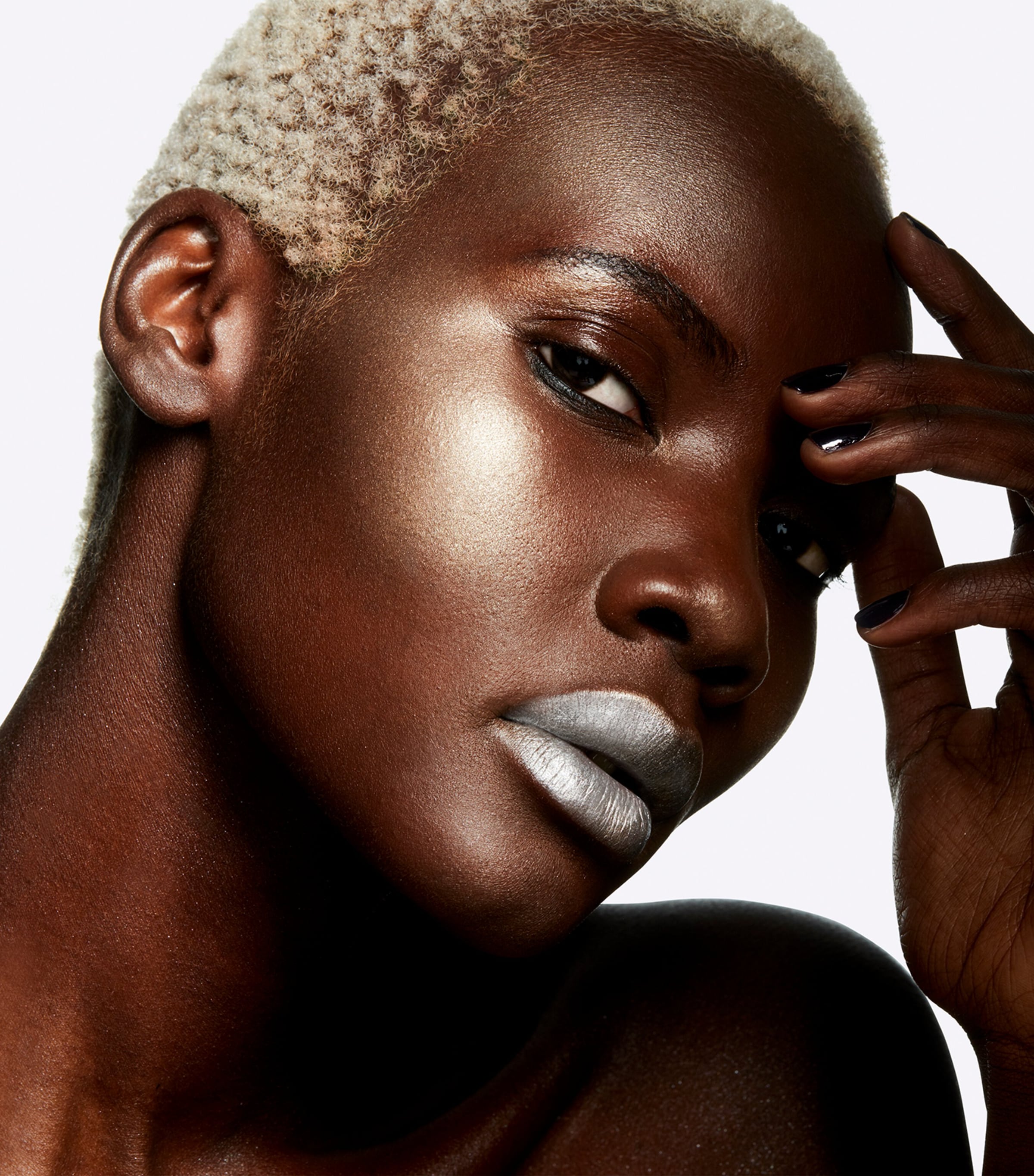 Extra Dimension Skinfinish Highlighter WHISPER OF GUILT Image 8