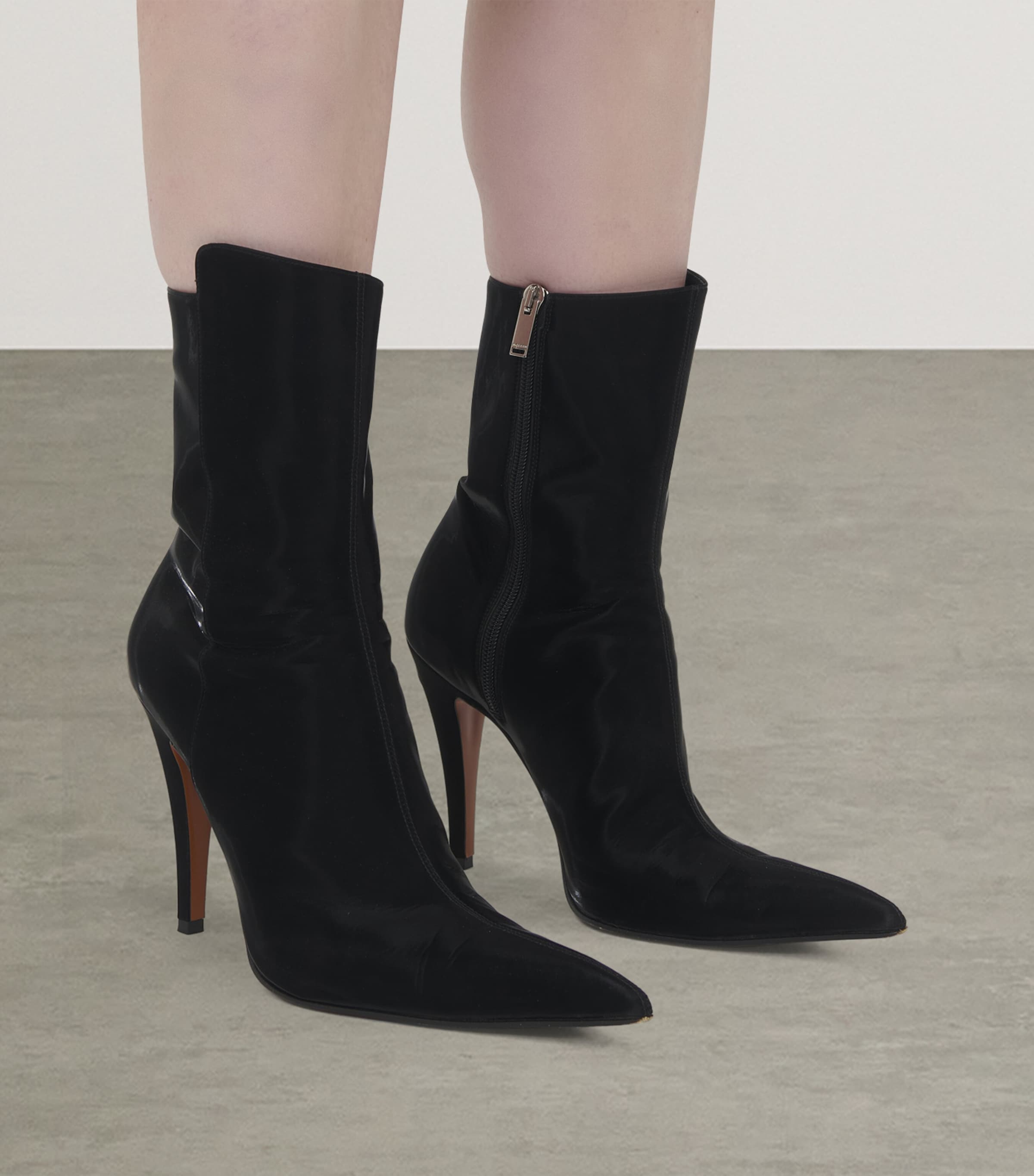 ロングブーツ ALEXANDER MCQUEEN Black Fabric Birdee Ankle Boots Women's Birdee Ankle Boot in Black | McQueen US