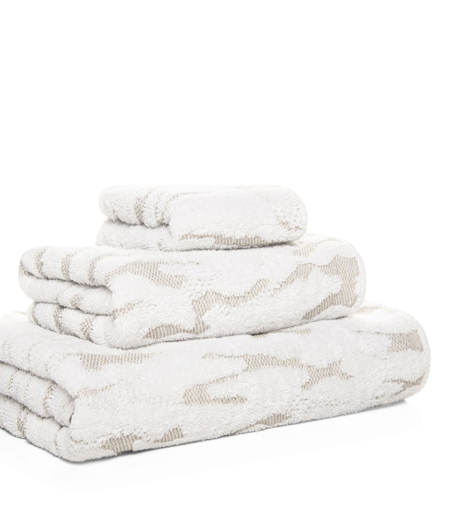 Stratus Bath Sheet (95cm x 150cm) WHITE Image 4