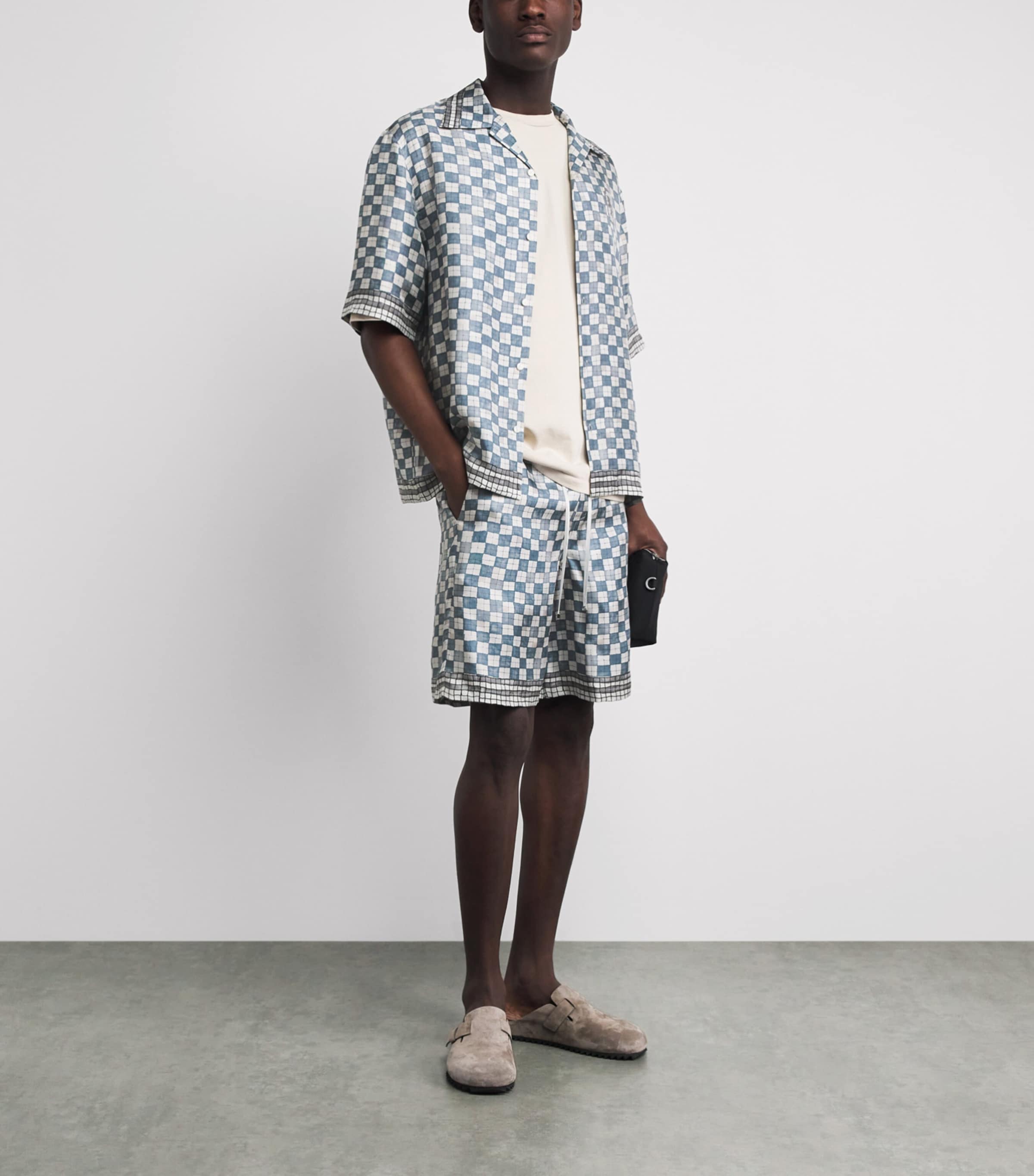 AMIRI Mens Château Crest Shorts Steel Image 2