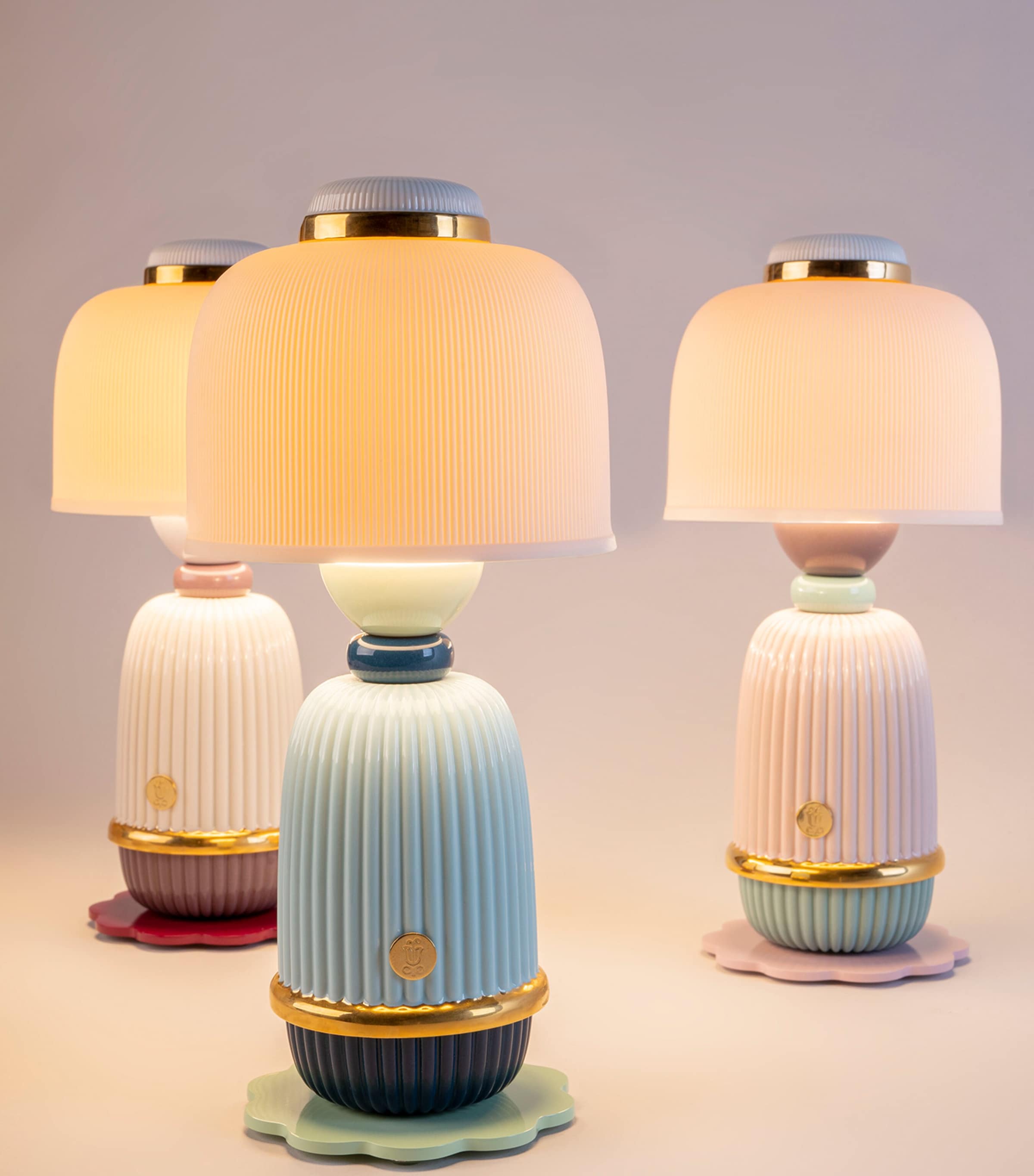 Porcelain Kokeshi Lamp BEIGE Image 4