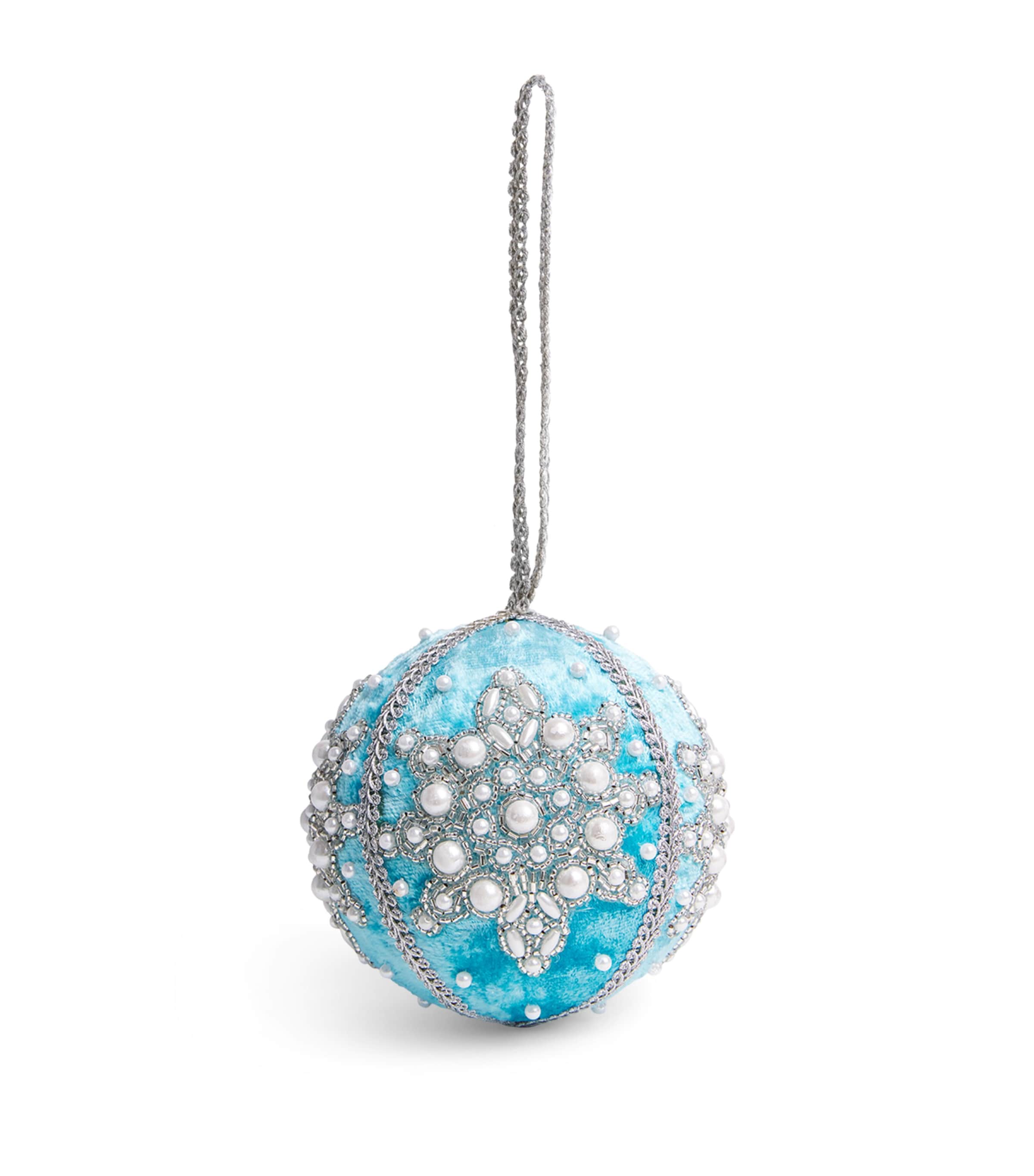 Sudha Pennathur Snowflake-embellished Bauble In Blue