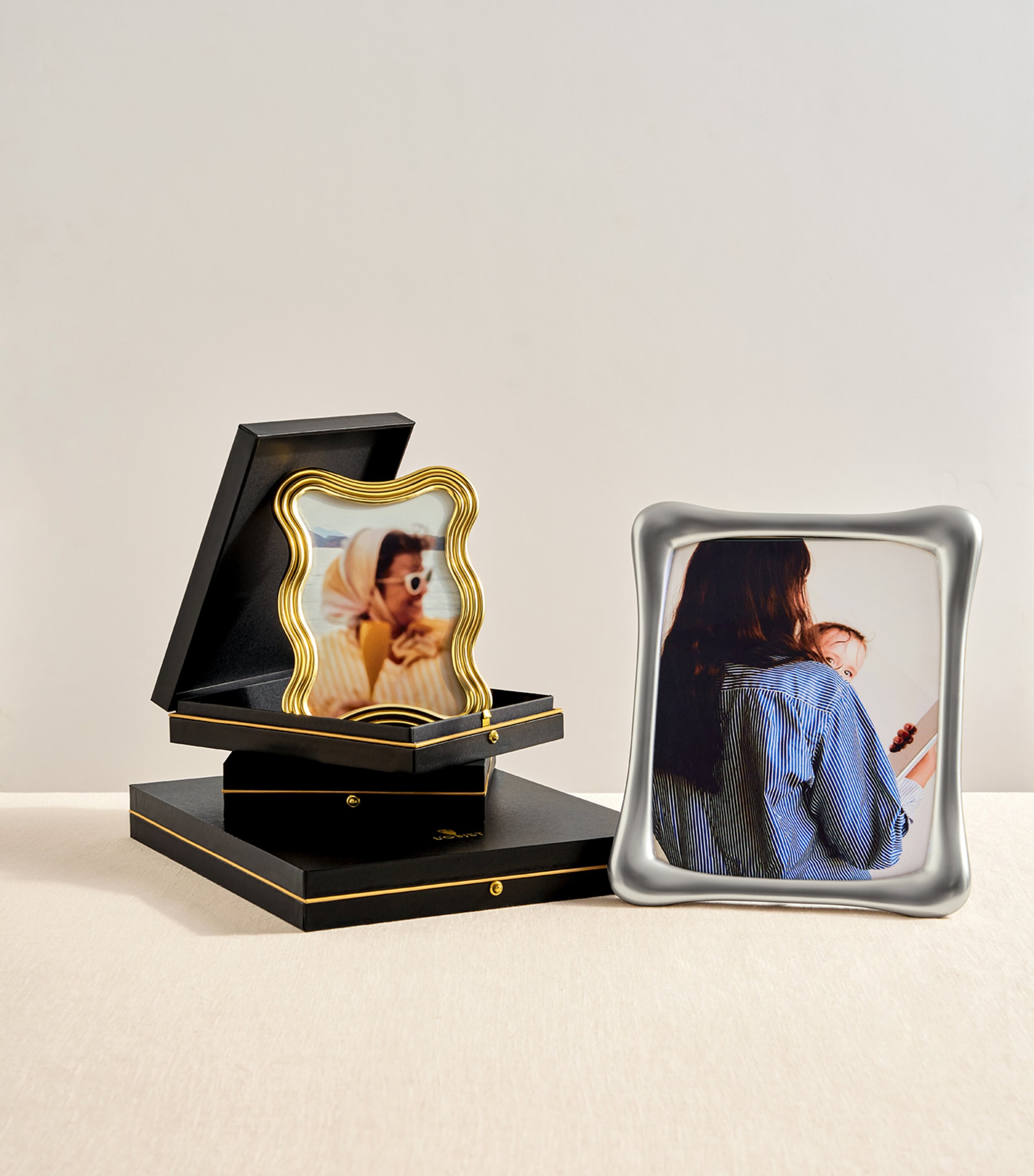 L'Objet Anton Photo Frame (4” x 6”) Platinum Image 4