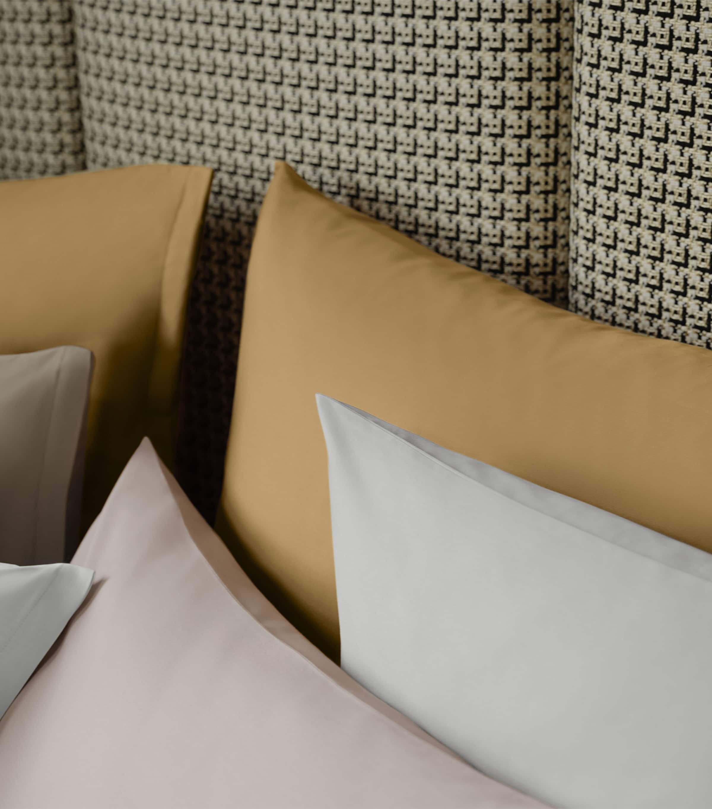 Schlossberg Cotton Sateen Noblesse Uni Super King Flat Sheet (280cm x 310cm) Savanne Image 4