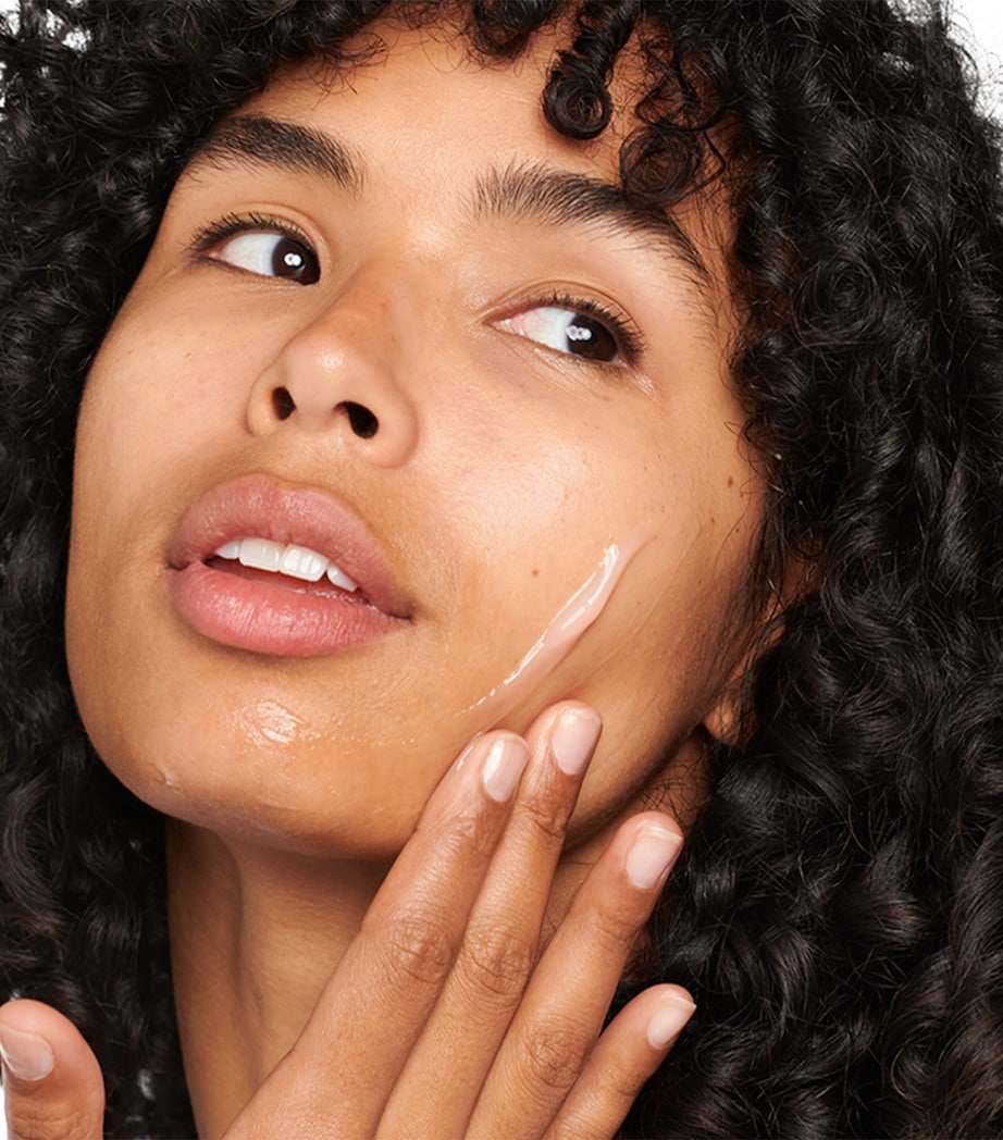 Glow and Go Bold: Skincare + Make-Up Gift Set NO COLOUR Image 4