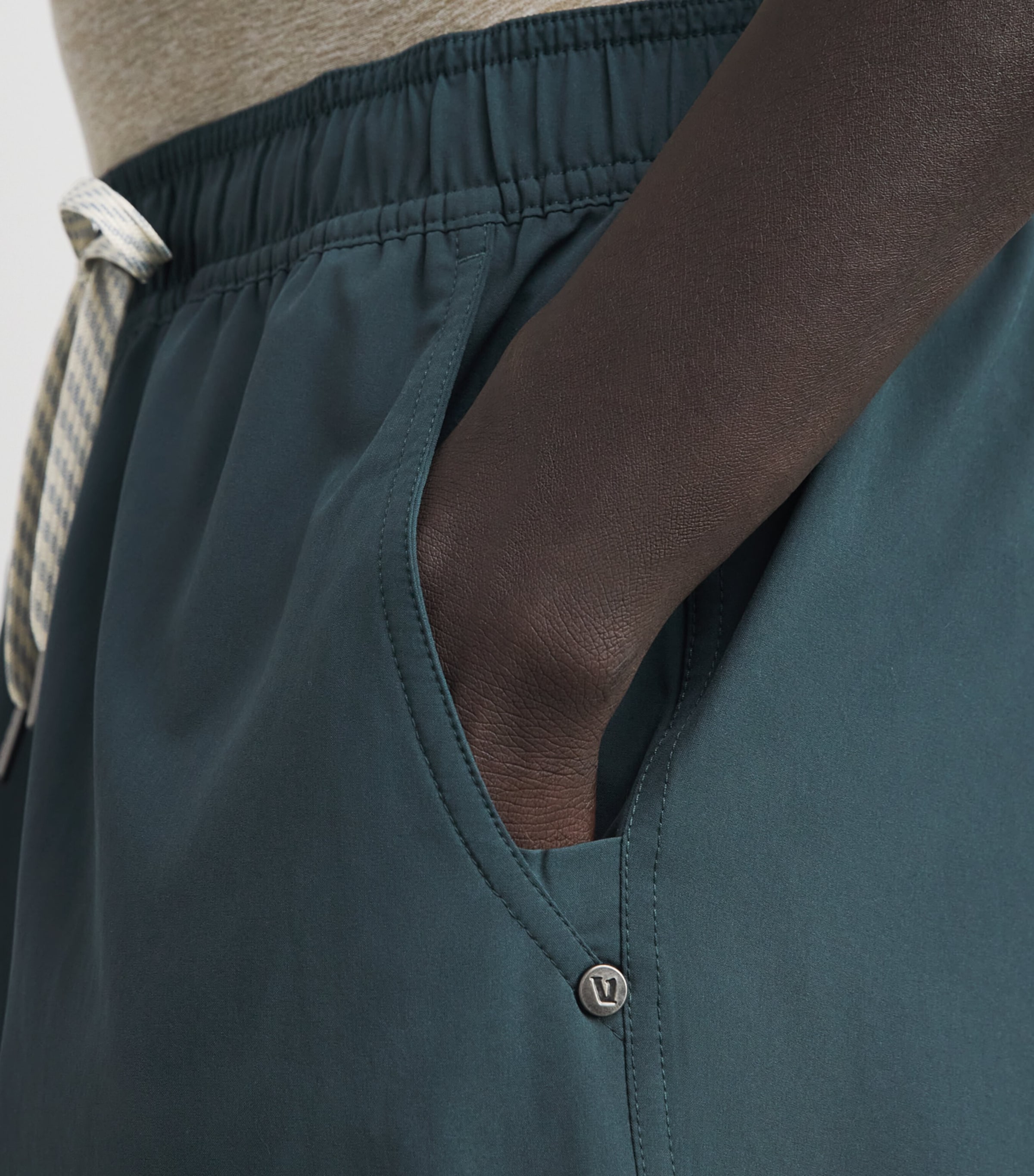 VUORI Mens 7'' Lined Kore Shorts Hek Hemlock Hea Image 3