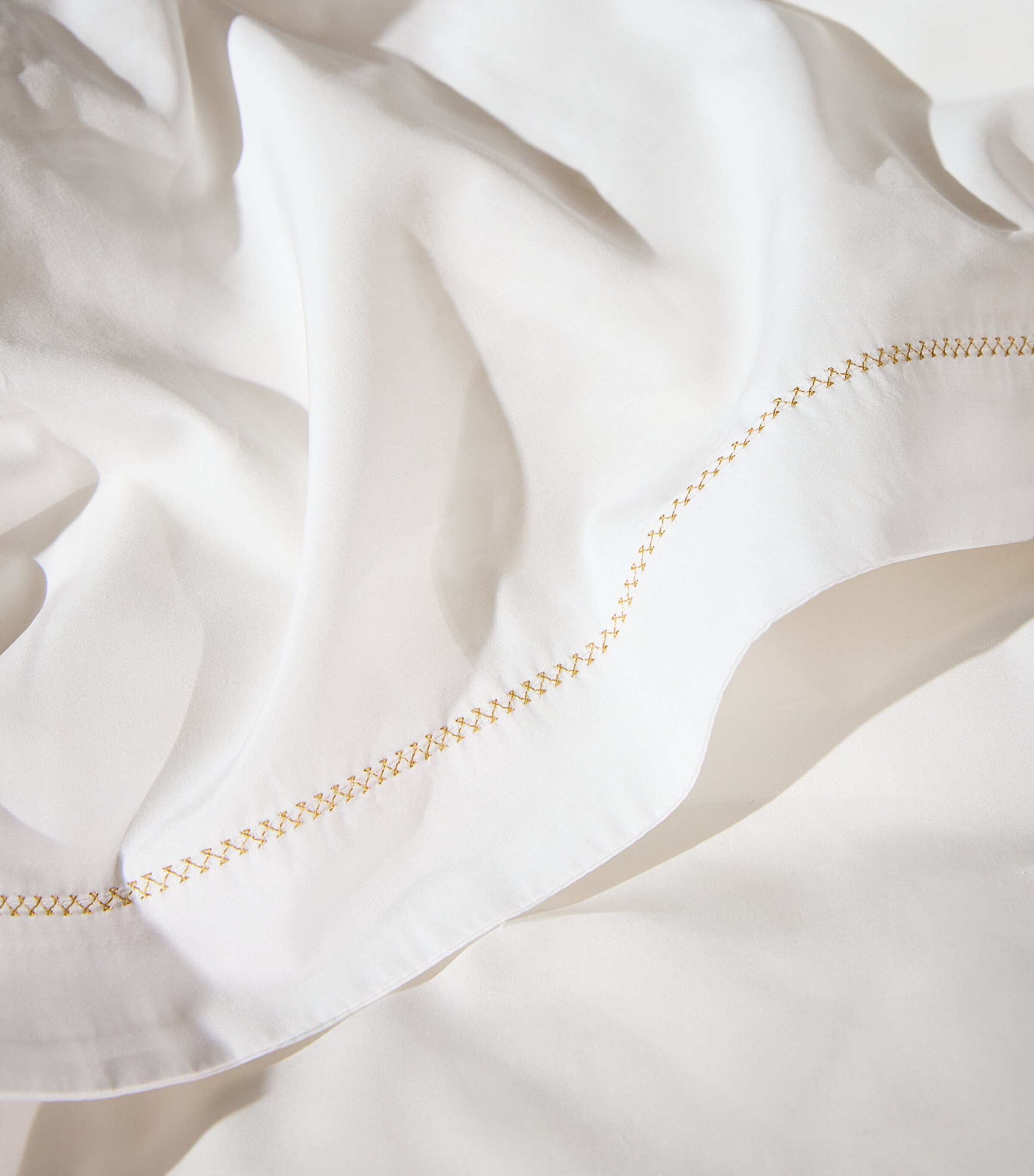 Celso De Lemos Ivy Super King Flat Sheet (270cm x 300cm) Gold Image 8