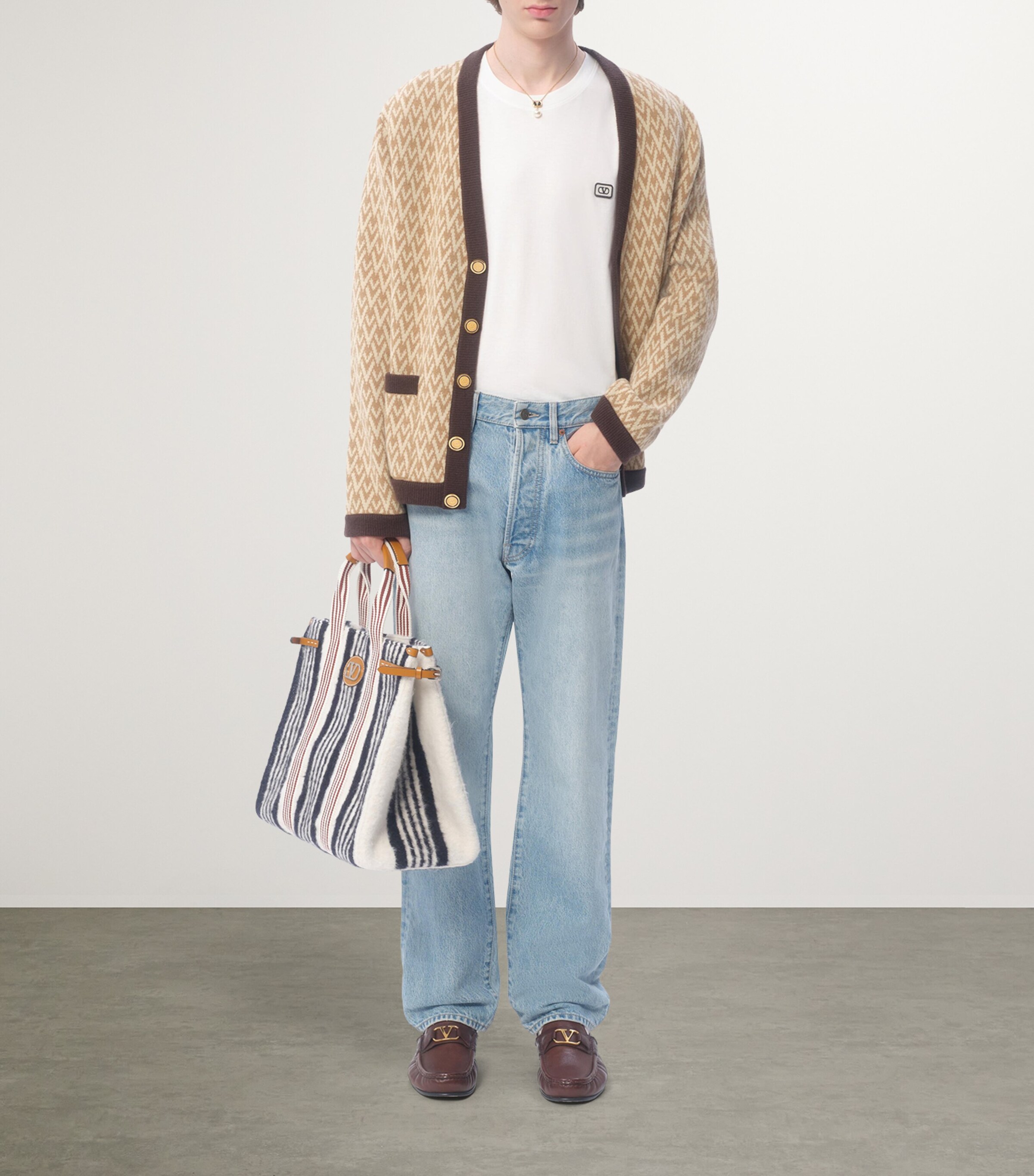 Cotton VLogo T-Shirt A03 Image 6