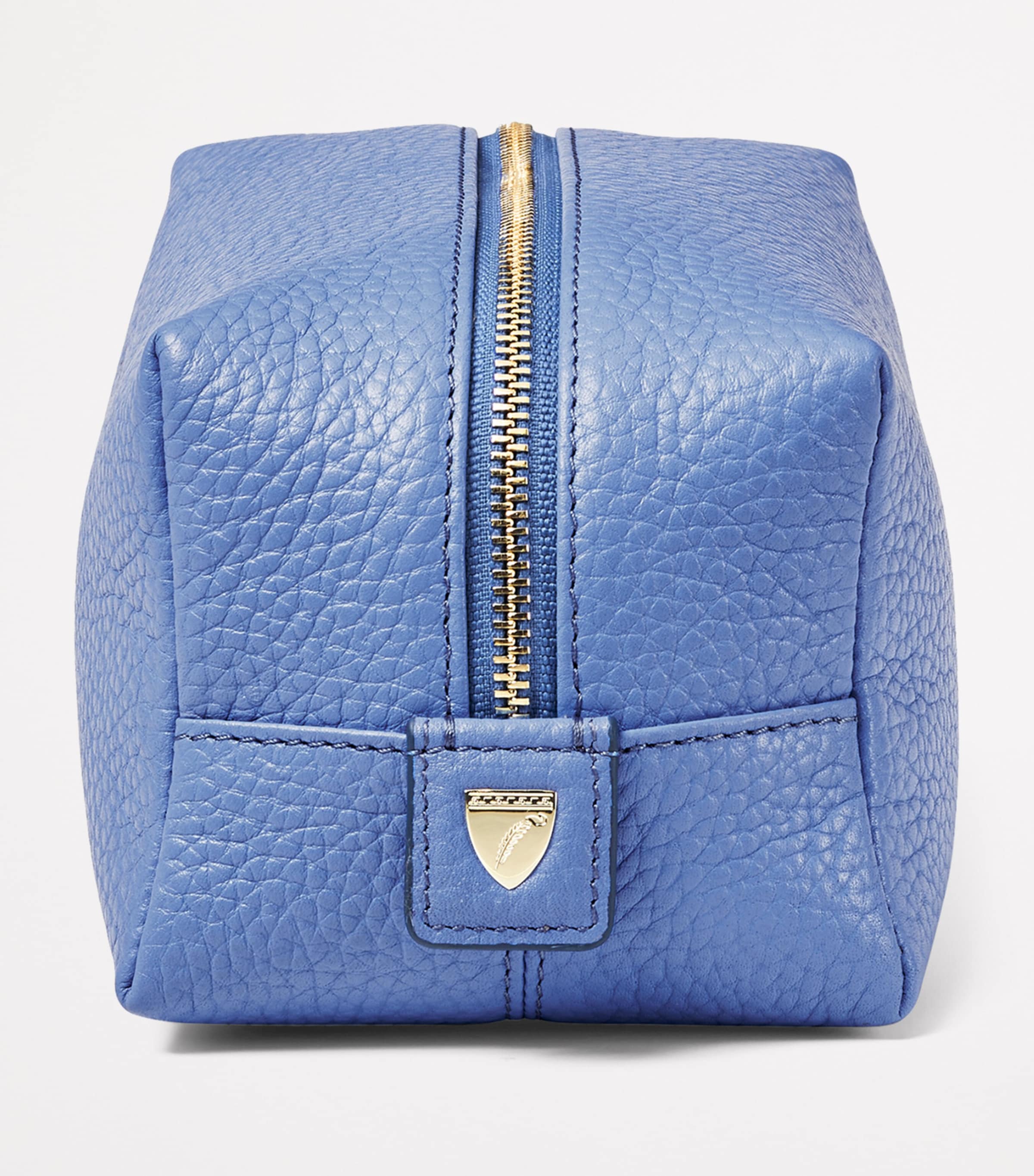 Leather London Make-Up Bag CAPRI BLUE Image 3