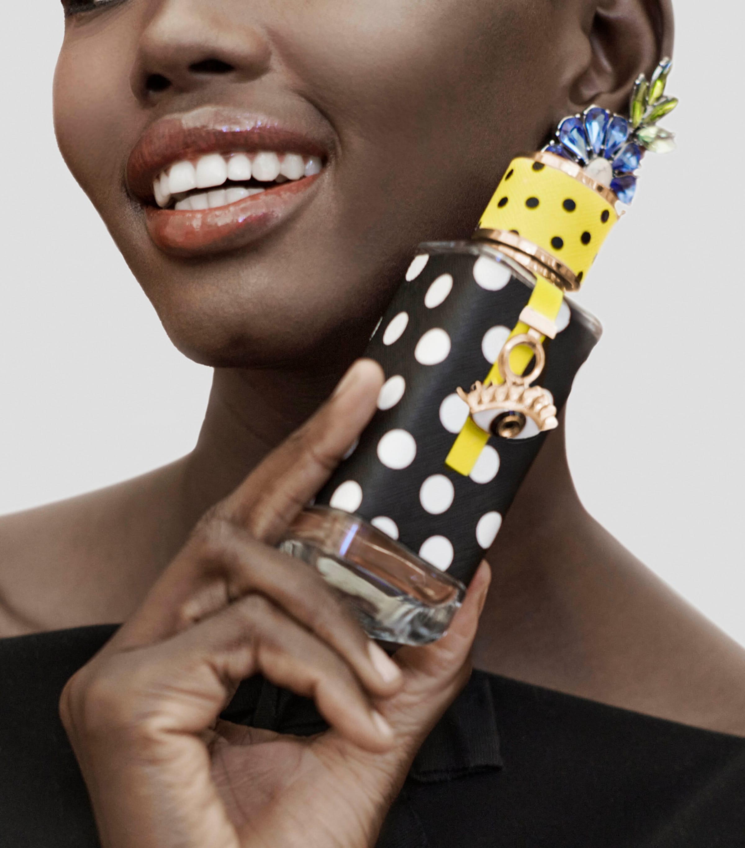 Carolina Herrera Fearless Fabulous Dot Drama Eau de Parfum (100ml) Image 6