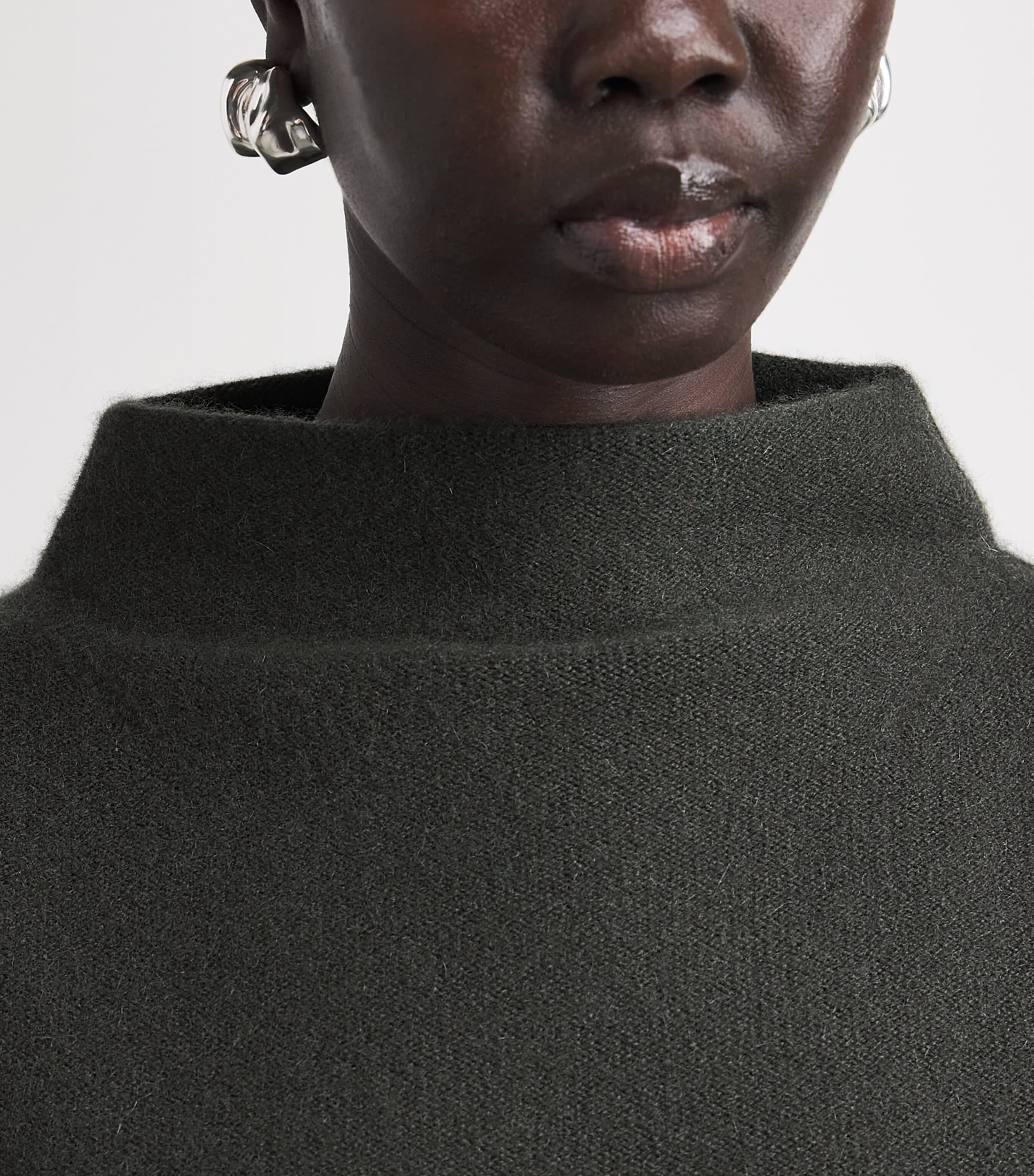 Vince Womens Cashmere Funnel-Neck Sweater Dark Moss Image 3