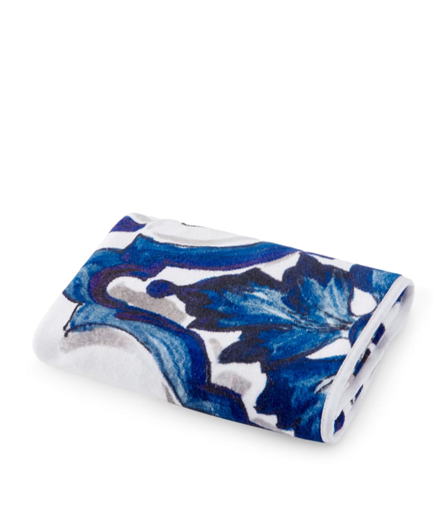 Blu Mediterraneo Guest Towel (40cm x 60cm) UB010MAIOLICABLU/BCO Image 1